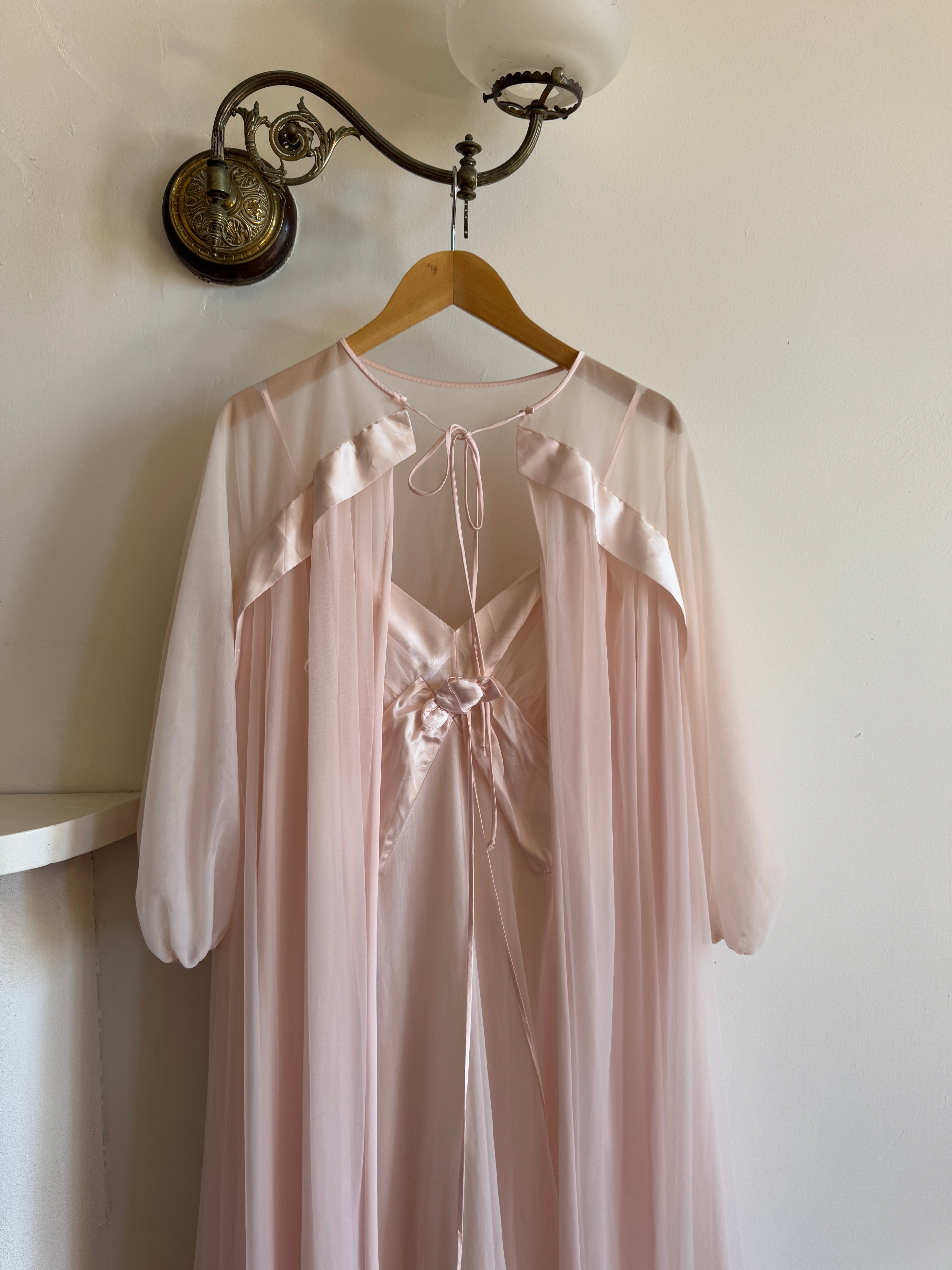 Vintage 60s Rosette Peignoir and Slip Set Pale Pink