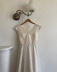 Vintage 60s Sleeveless Lace Wedding Gown With Train