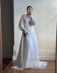 Vintage 70s Daisy Organza Lace Wedding Dress With Train