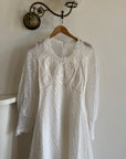 Vintage 70s Daisy Organza Lace Wedding Dress With Train