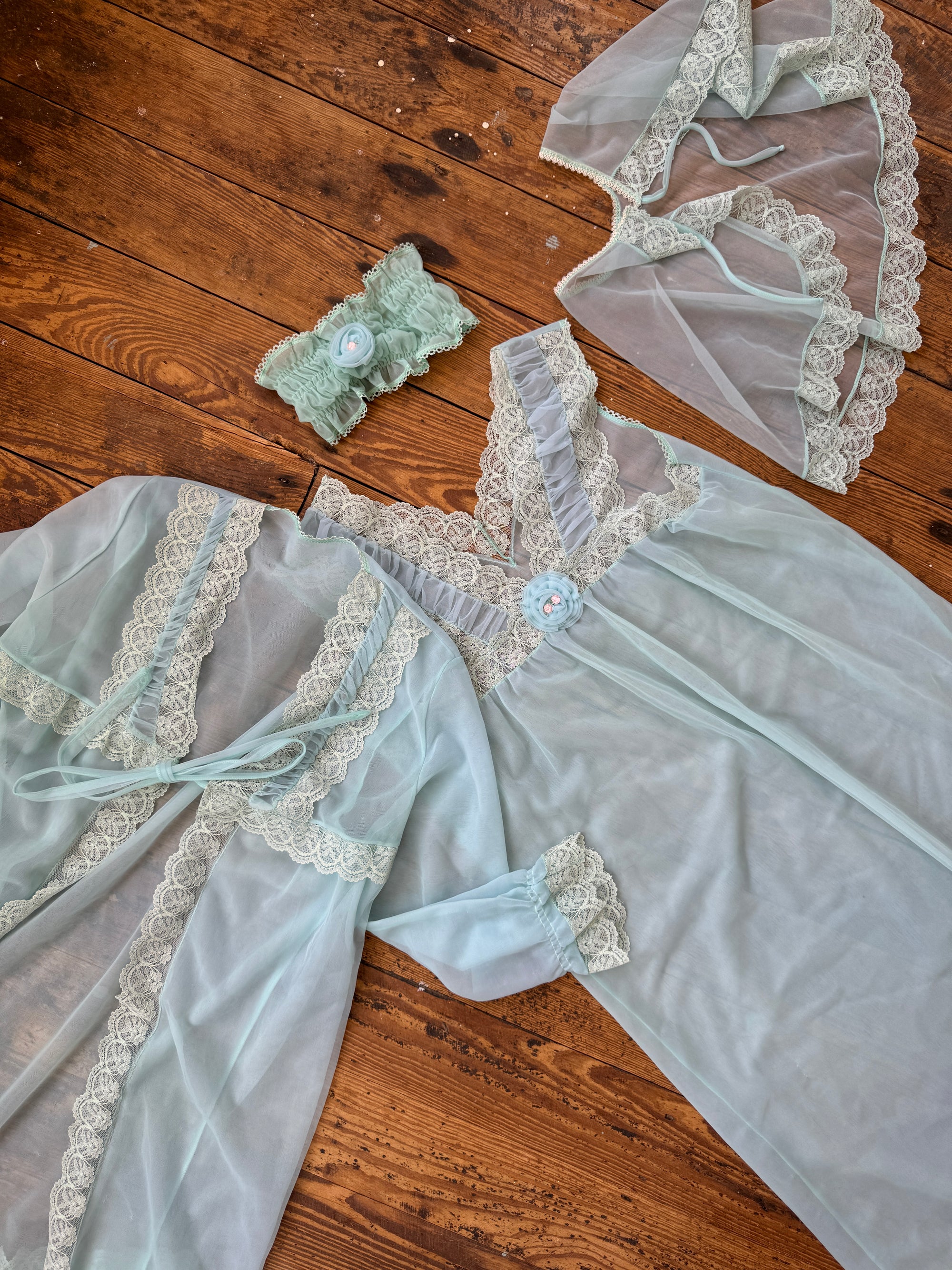 Vintage 50s 4-Piece Peignoir and Slip Set Aqua Lace Rosette