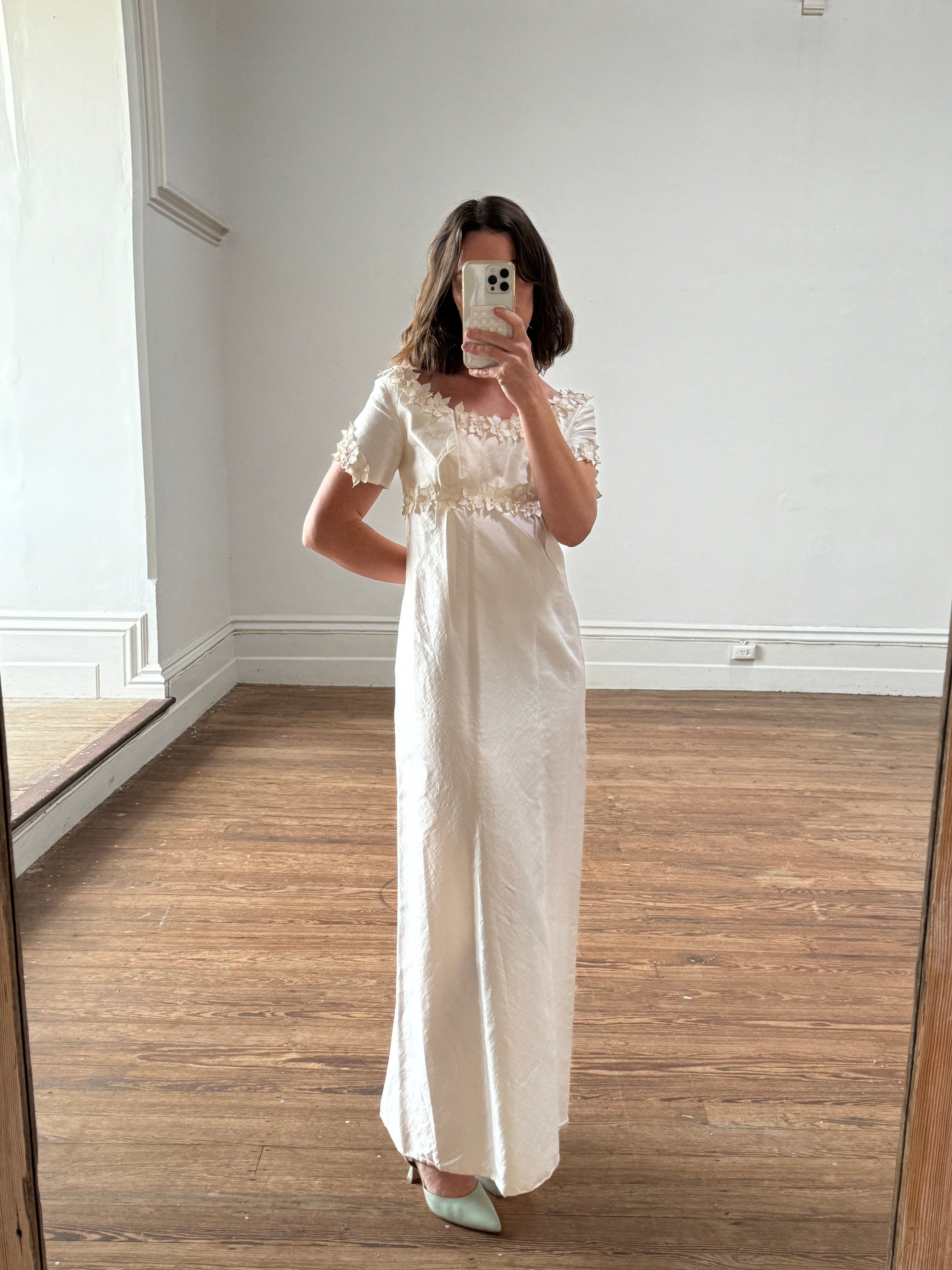 Vintage Pure Raw Silk Empire Bridal Dress With Floral Applique