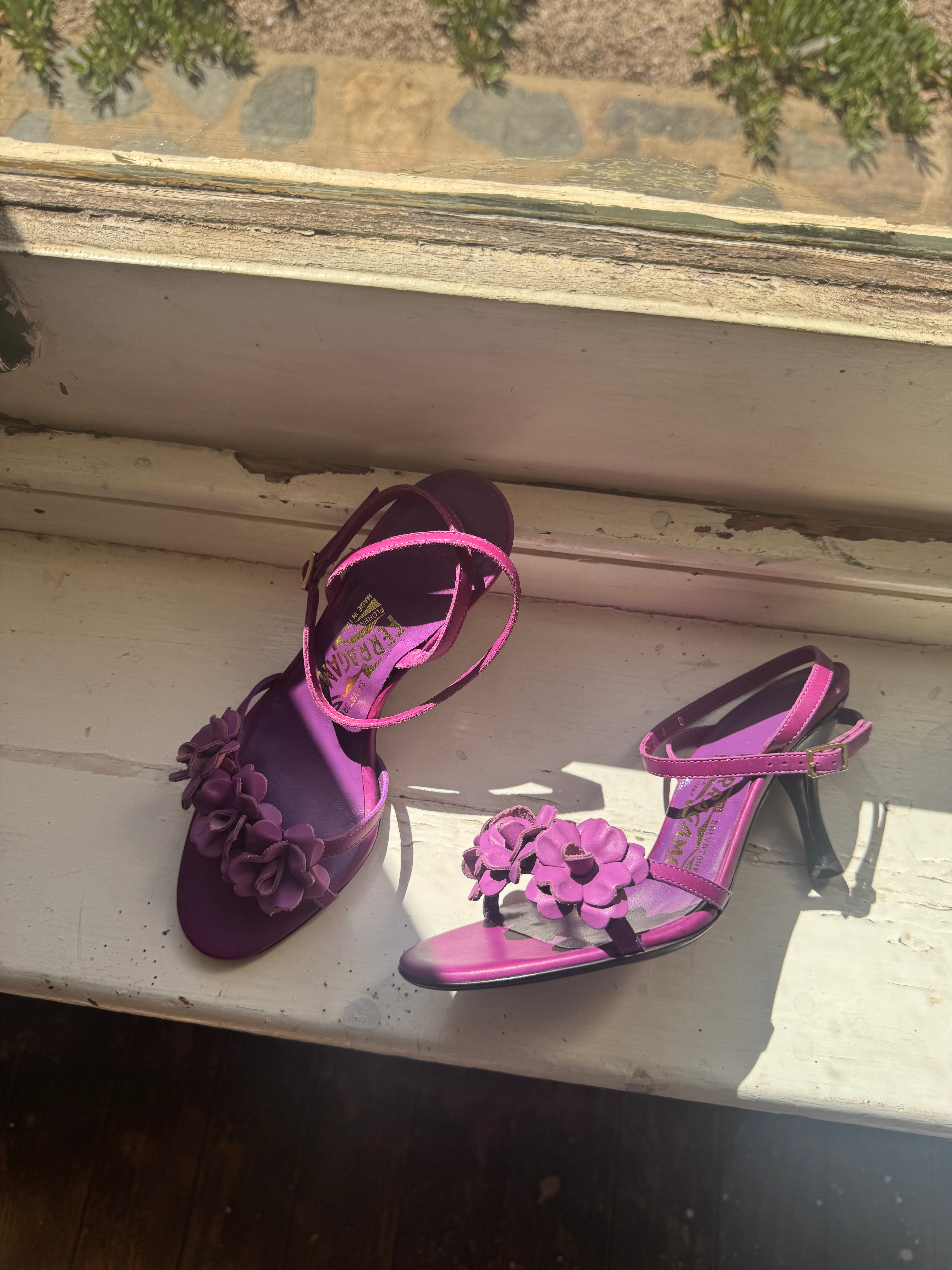 Vintage 90s Ferragamo Strappy Flower Heels Grape