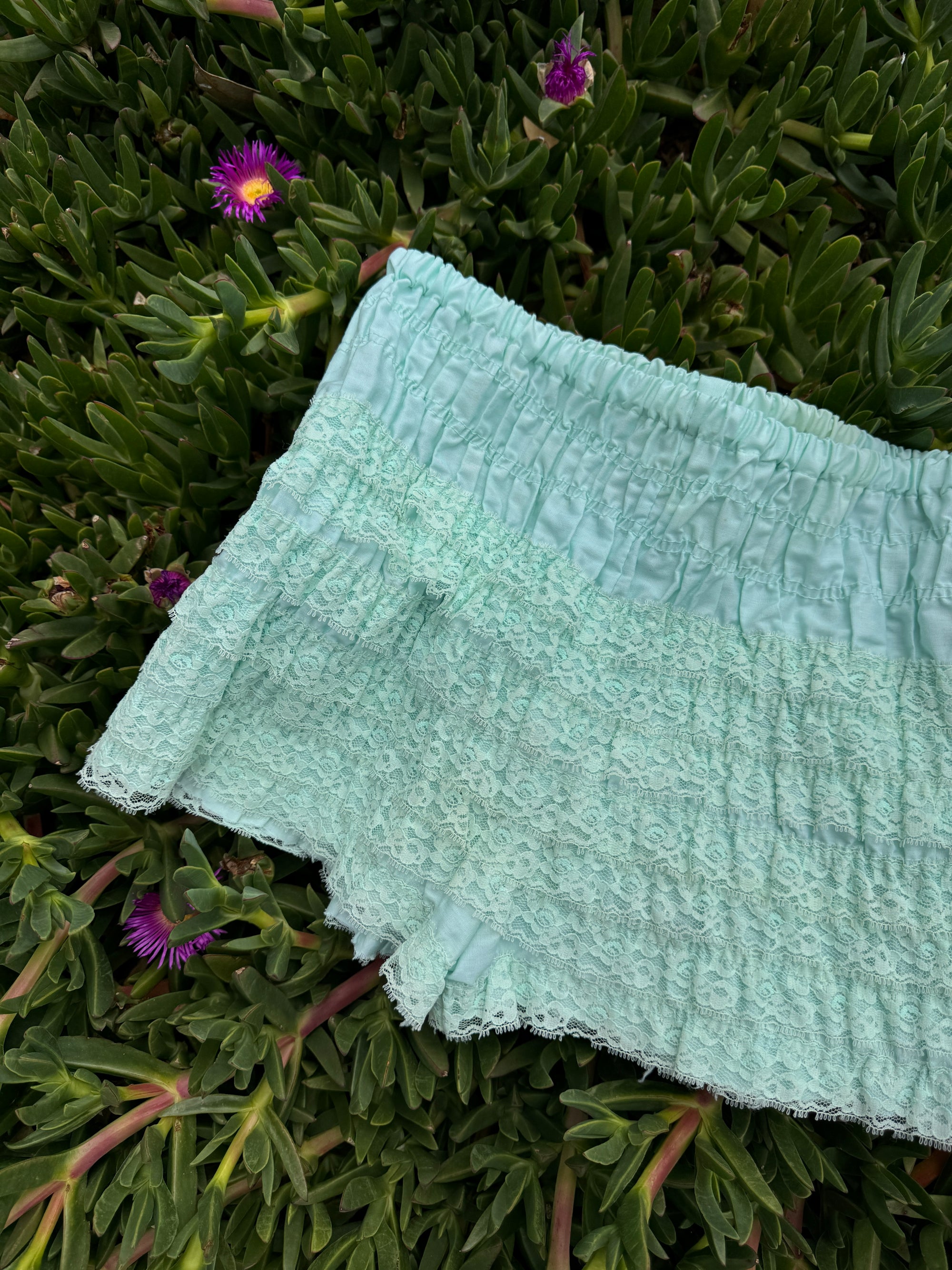 Vintage Ruffled Bloomer Shorts Aqua