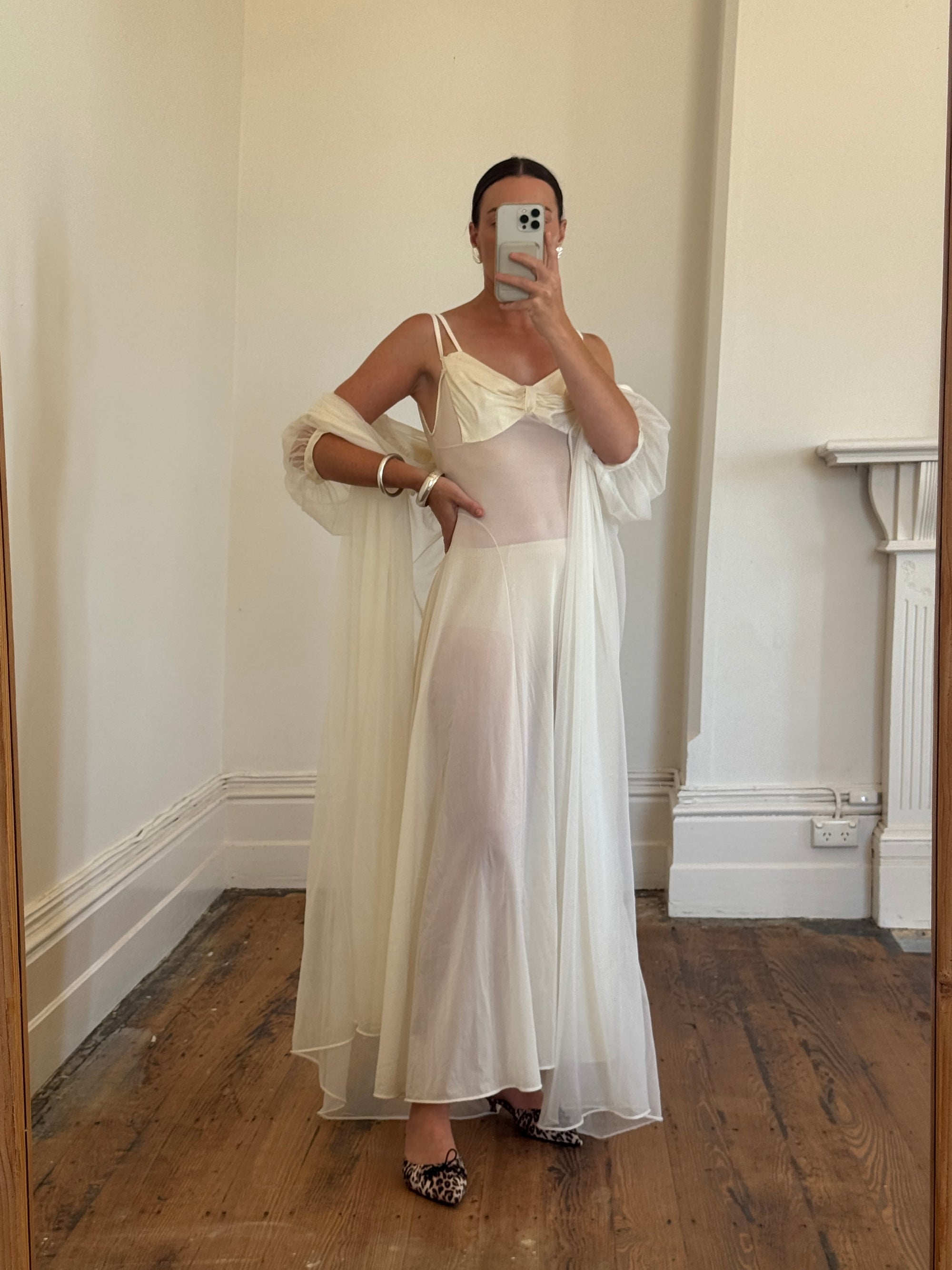 Vintage 50s Chiffon Bow Peignoir Slip Set Creme