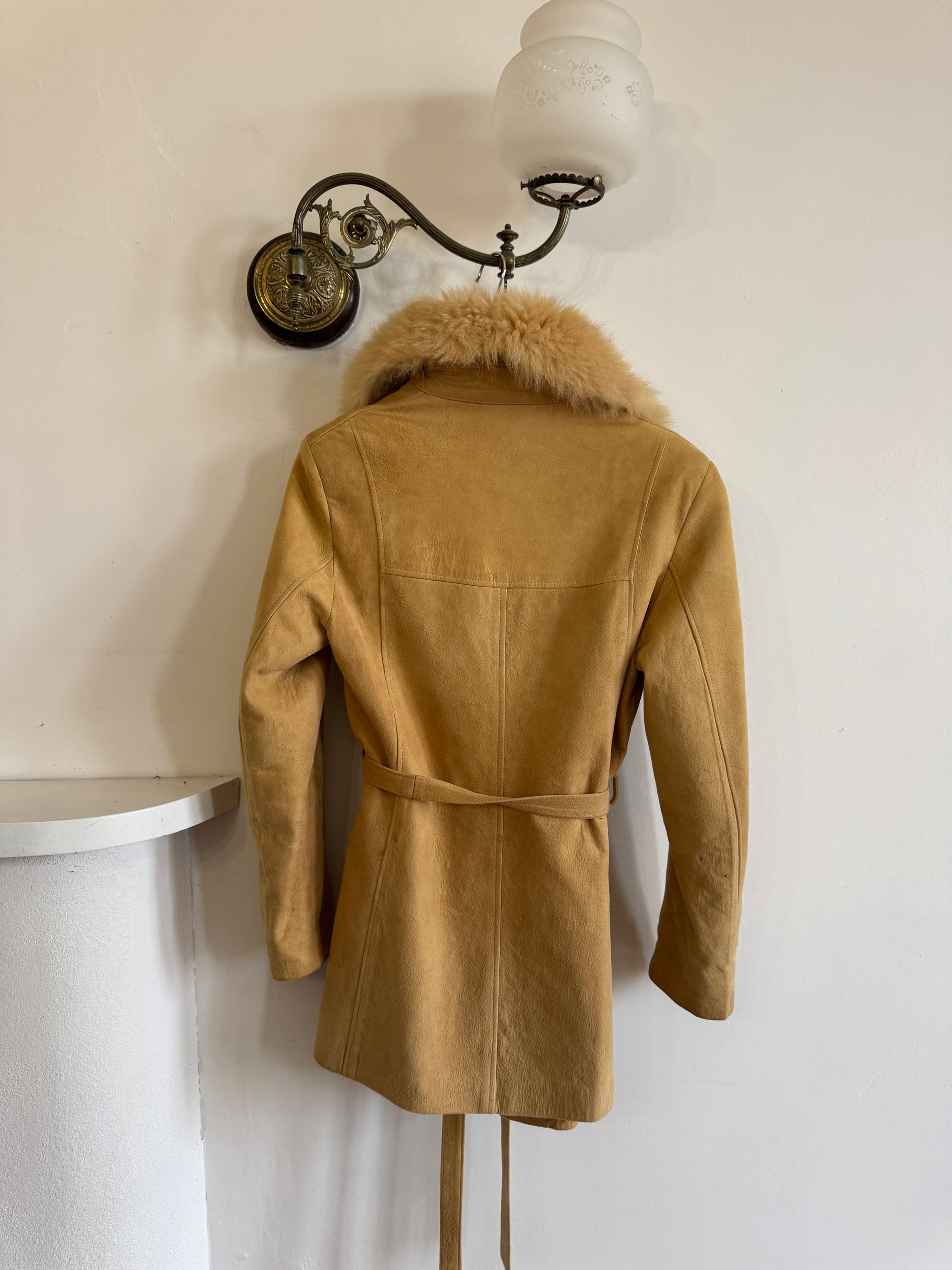 Vintage 70s Caramel Suede Belted Jacket with Fur Collar