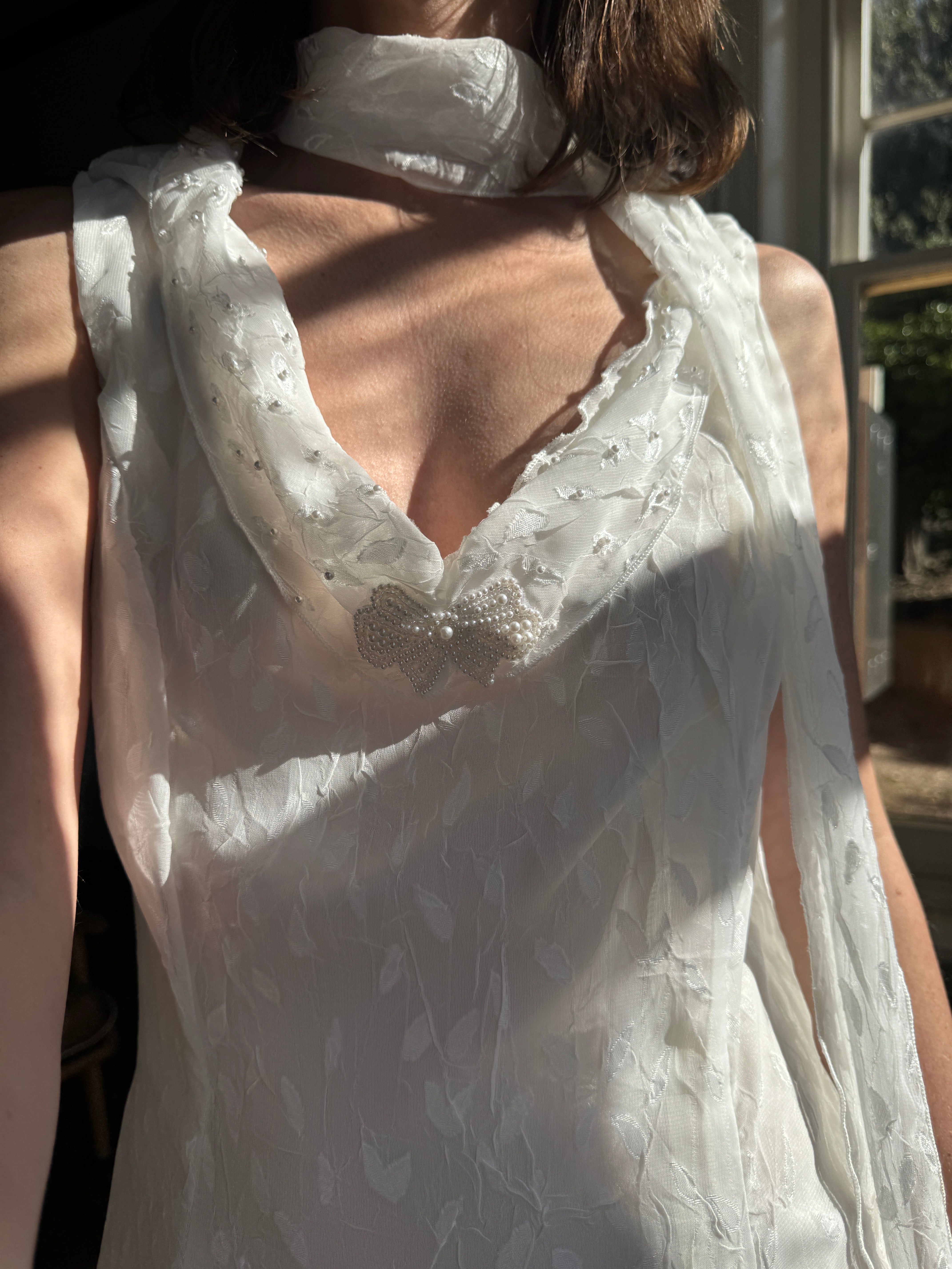 Vintage V Neck Sheer Vine Wedding Dress