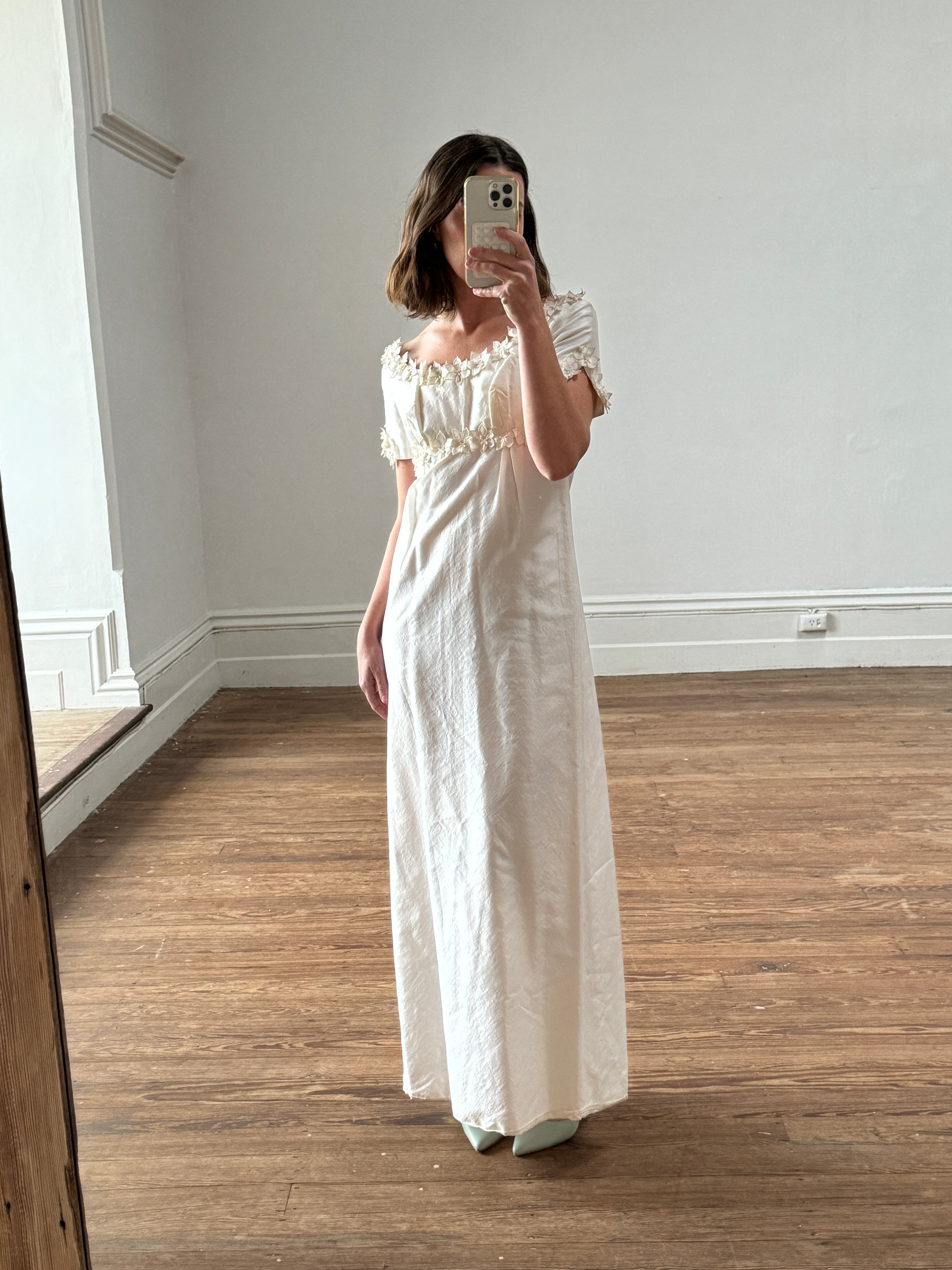 Vintage Pure Raw Silk Empire Bridal Dress With Floral Applique