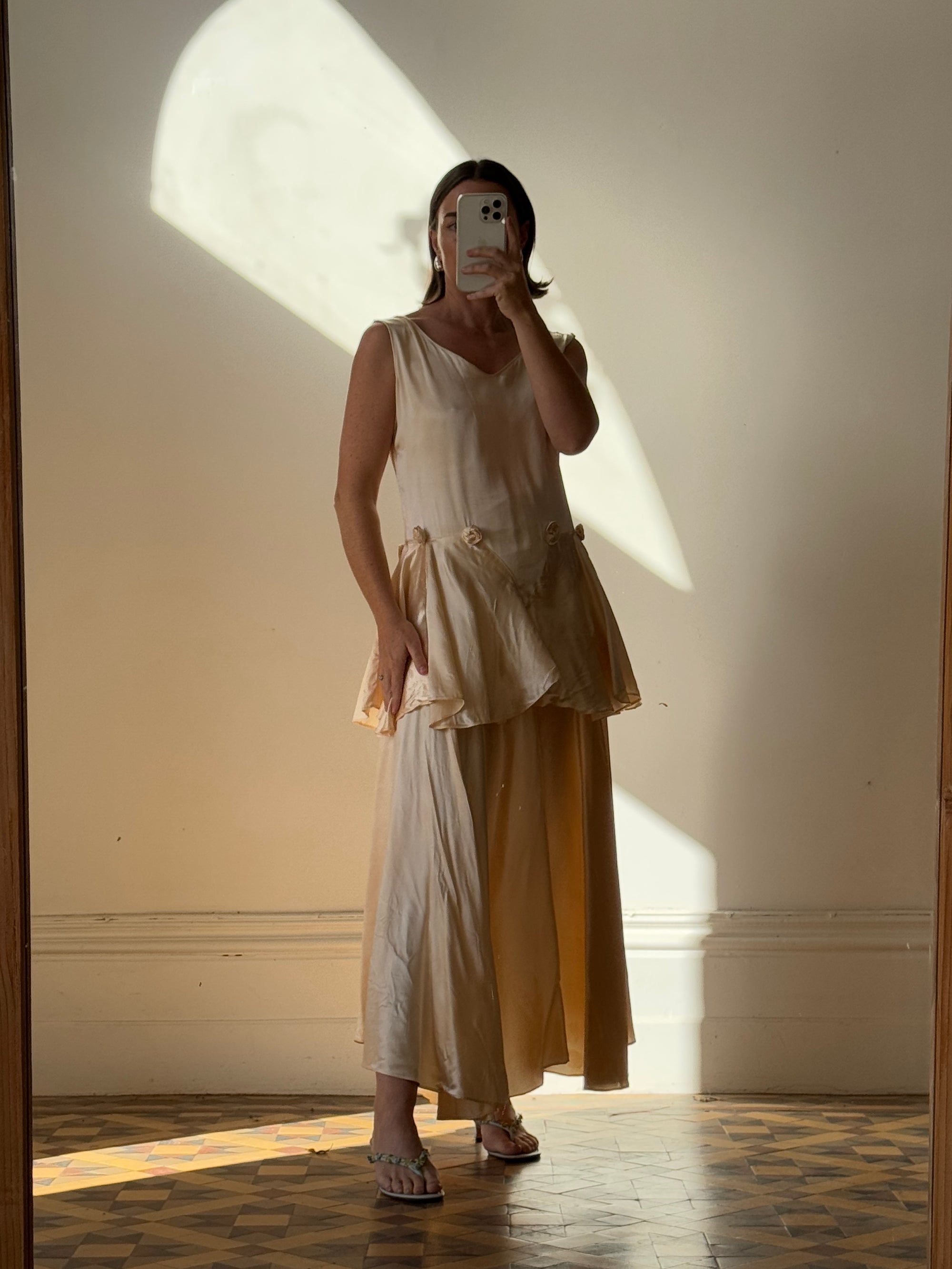 Vintage 20s Flapper Champagne Wedding Dress With Rosettes