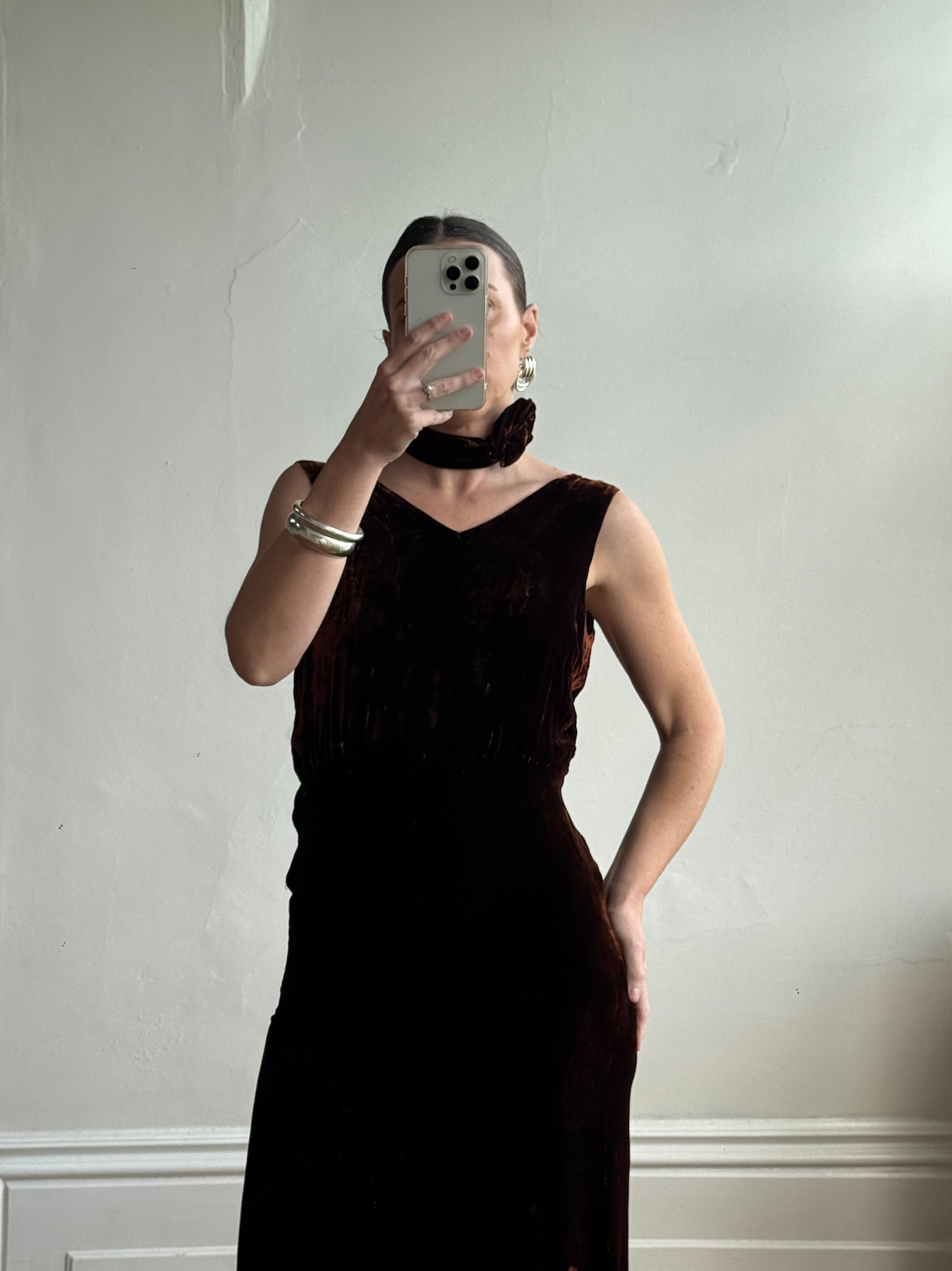 Vintage 30s Brown Velvet Bias Cut Dress With Rosette tie