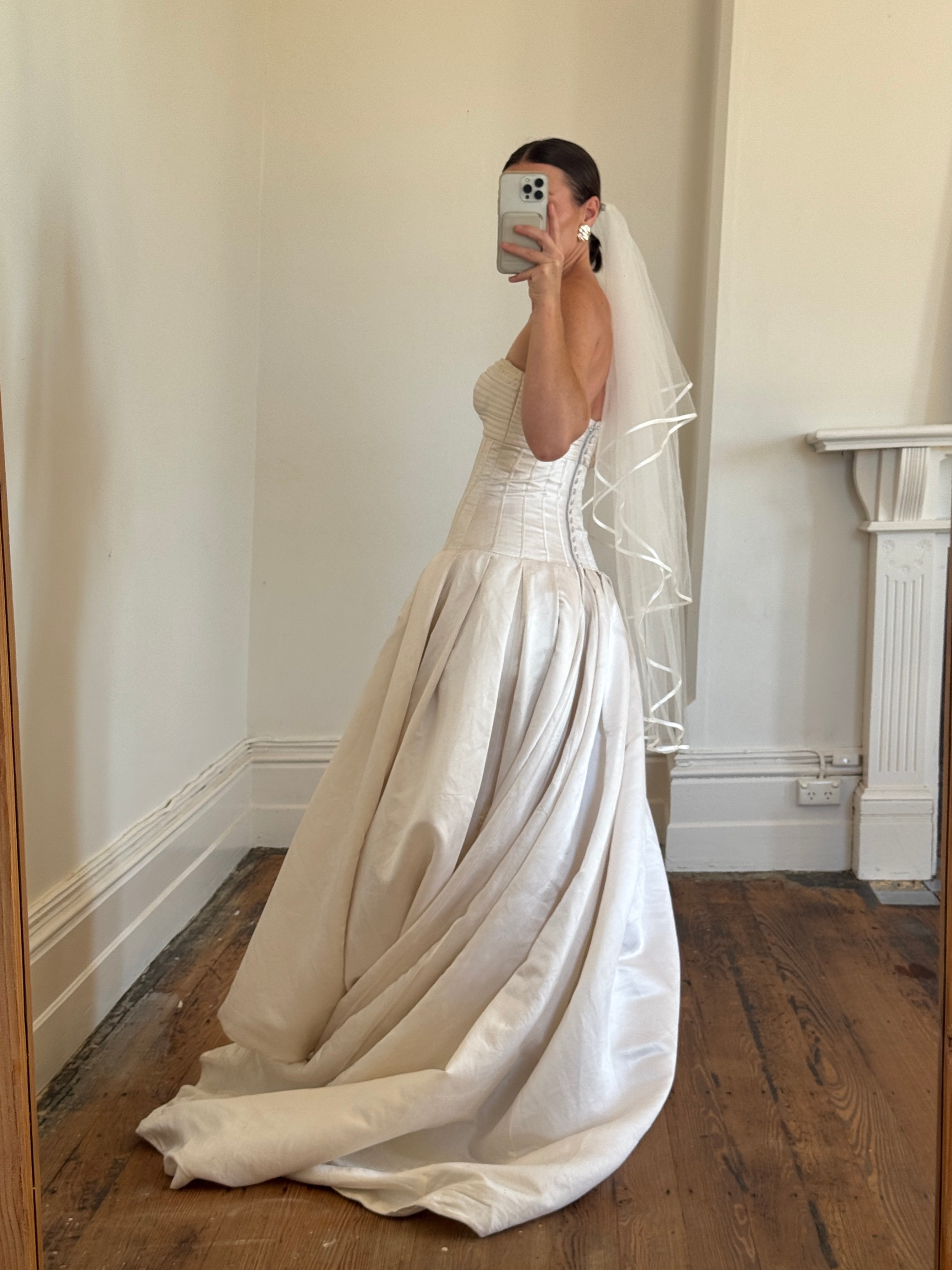 Vintage Single Layer Tulle Veiled Hair Piece