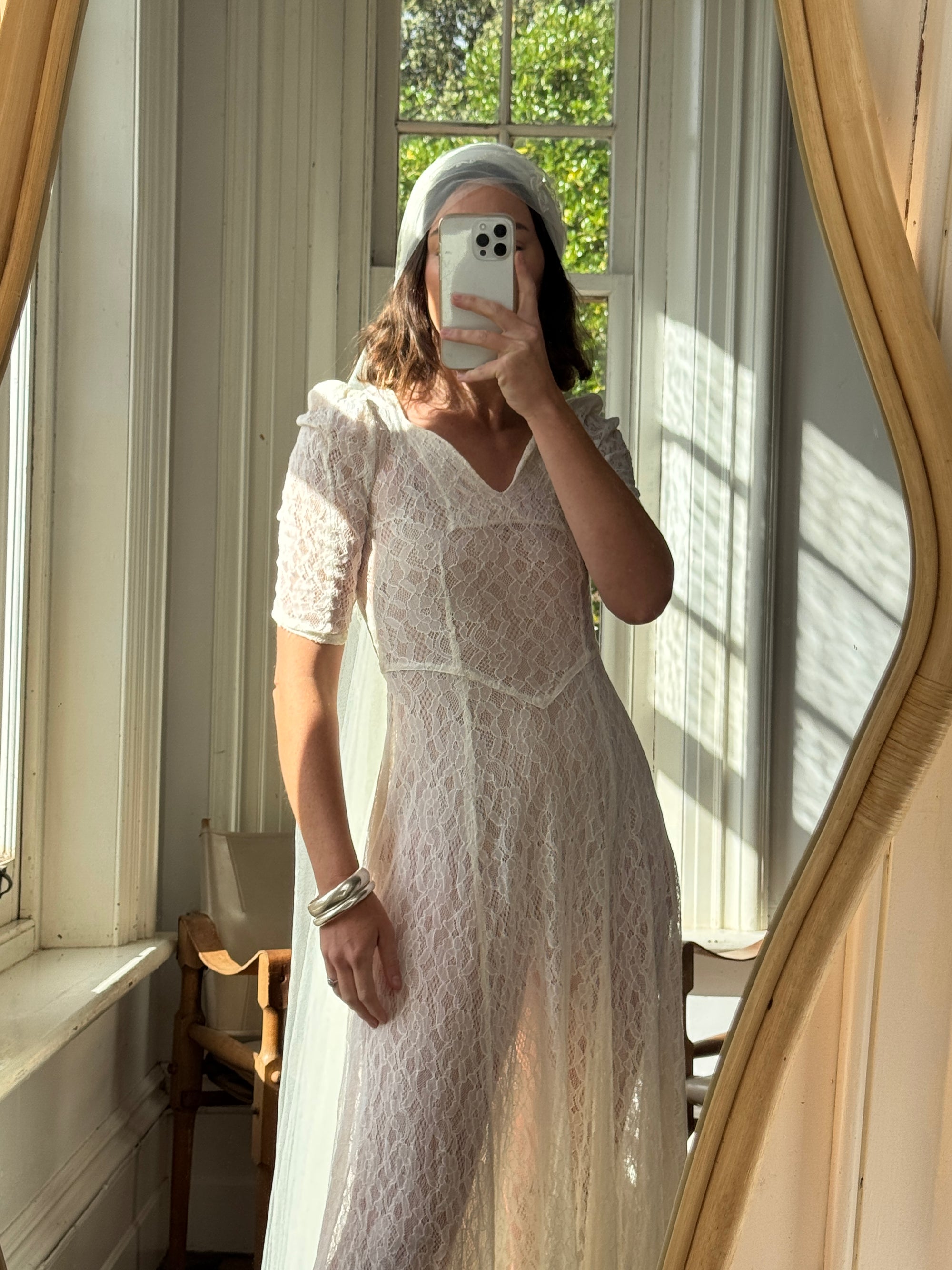 Vintage 30s Bias Cut Lace Wedding Dress Creme