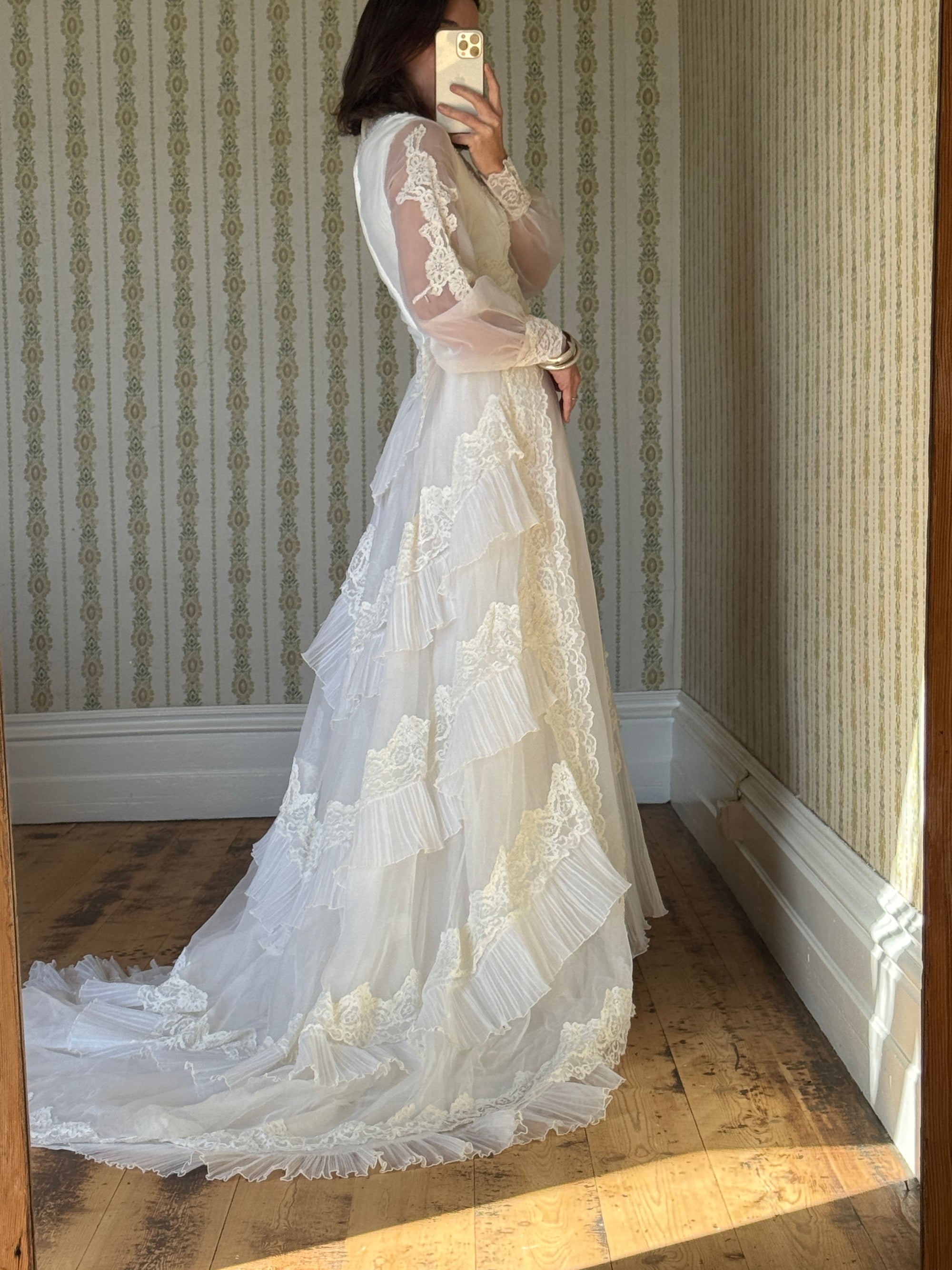 Vintage 60s Lace Wedding Dress With Pleated Ruffle Train