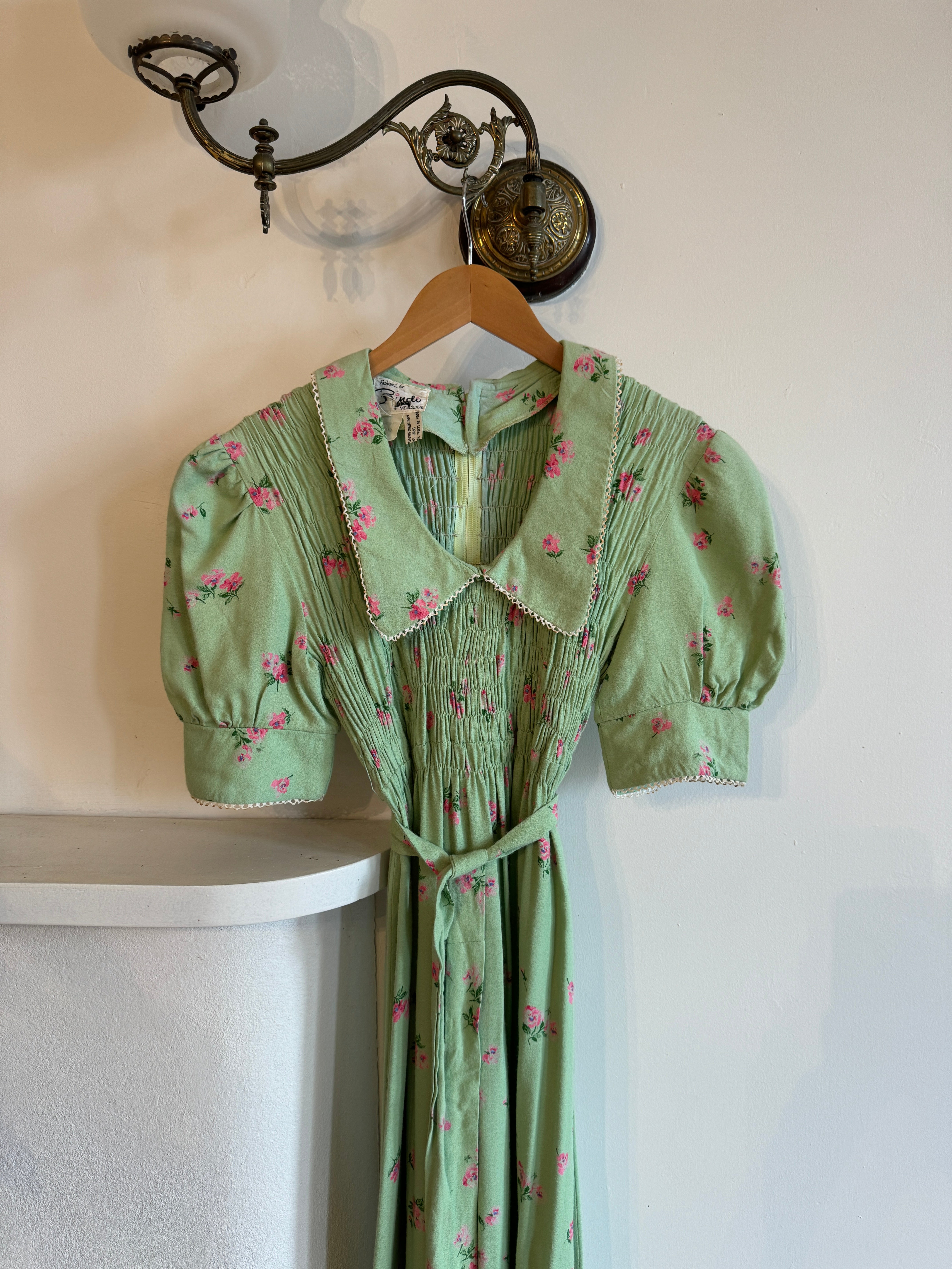 Vintage 70s Petite Floral Collared Maxi Dress