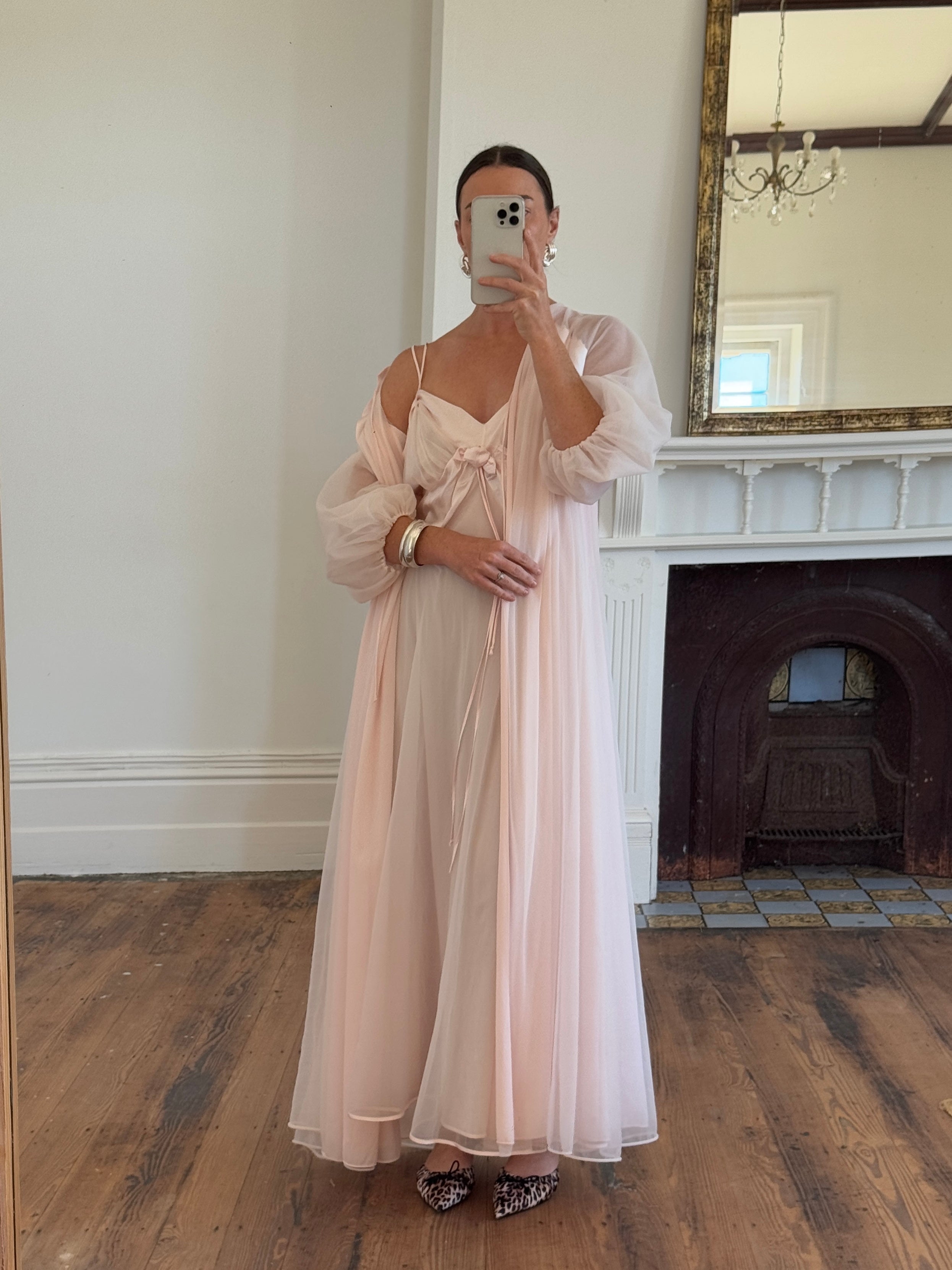 Vintage 60s Rosette Peignoir and Slip Set Pale Pink