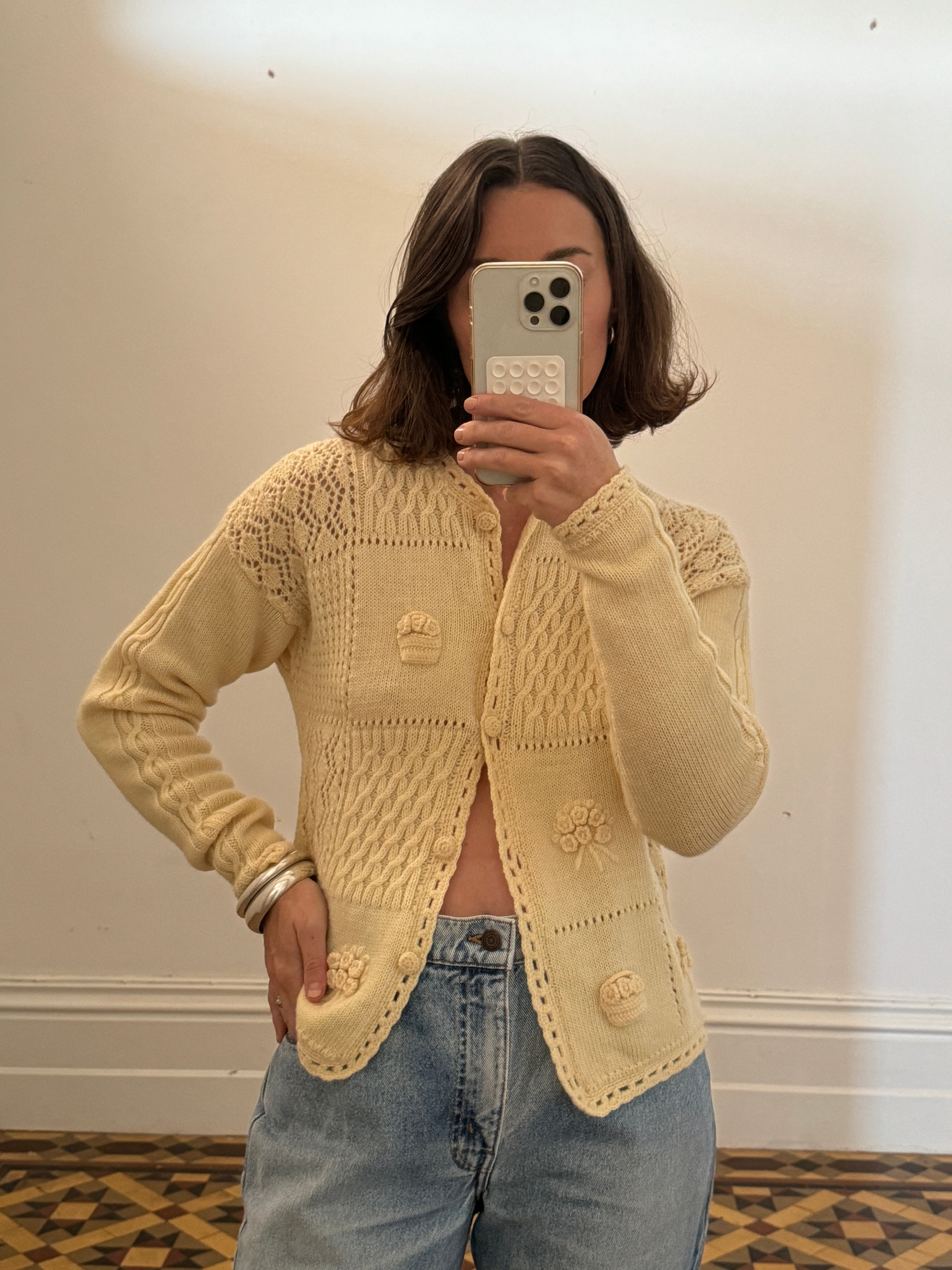 Vintage 90s Pure Wool Bouquet Knitted Cardi Creme