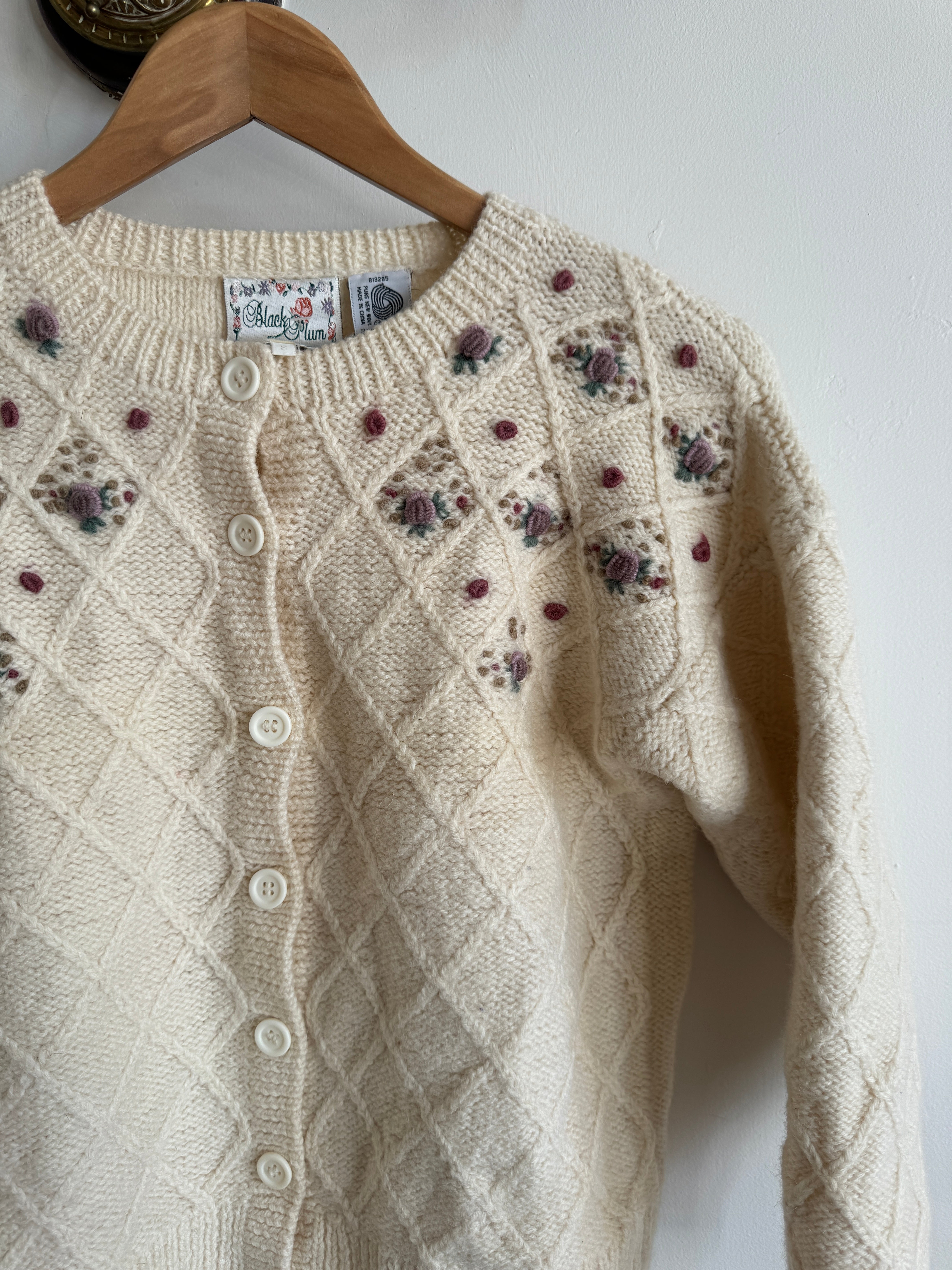 Vintage Pure Wool Embroidered Floral Cardigan Creme
