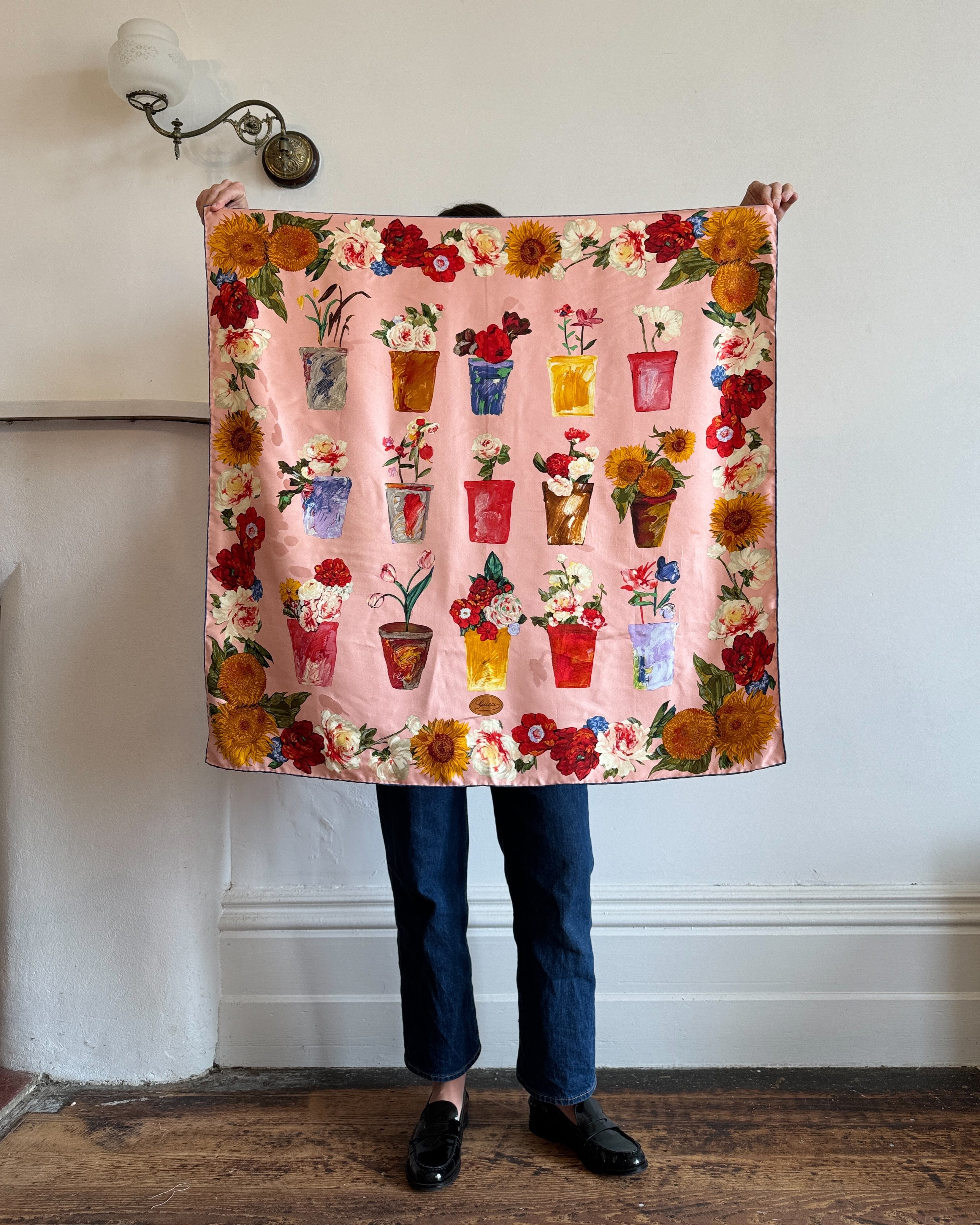 Gucci silk scarf vintage hotsell