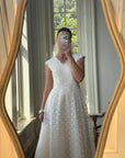 Vintage 60s Sleeveless Lace Wedding Gown With Train