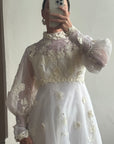 Vintage 60s 3D Creme Floral Applique Wedding Dress