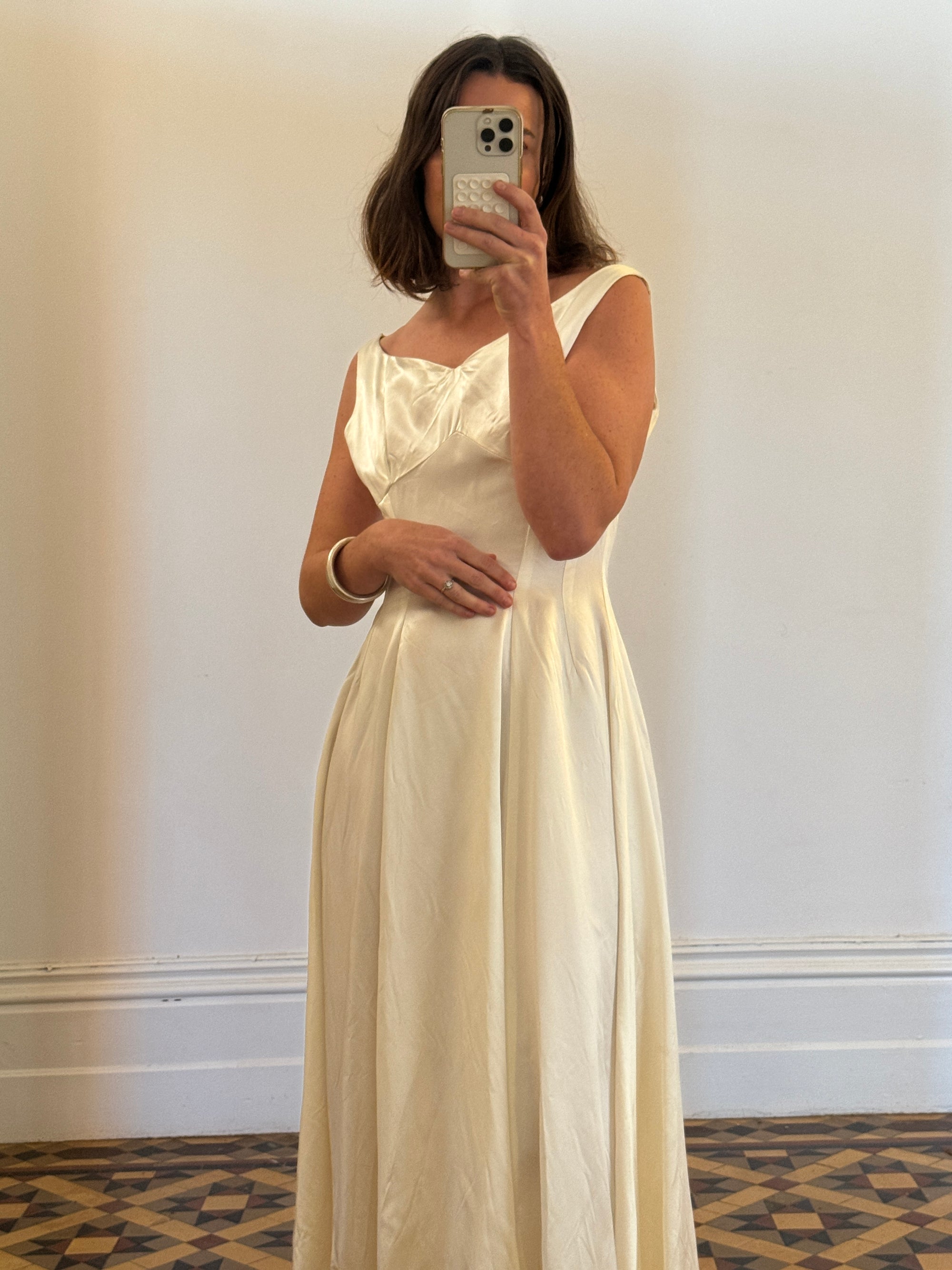 Vintage 30s Satin Sweetheart Wedding Dress with Train