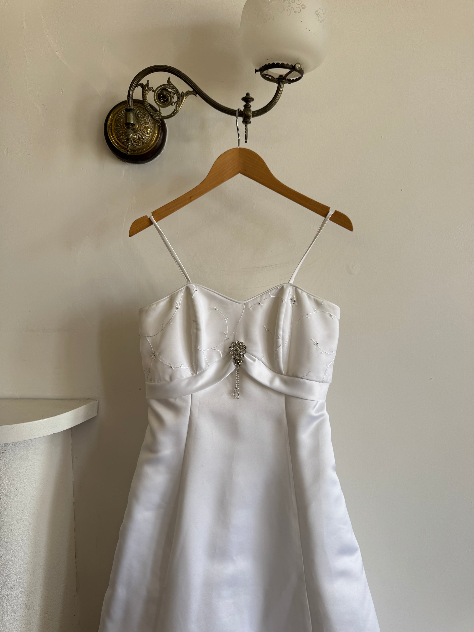 Vintage 90s A-Line Satin Wedding Dress with Rhinestone Pendant