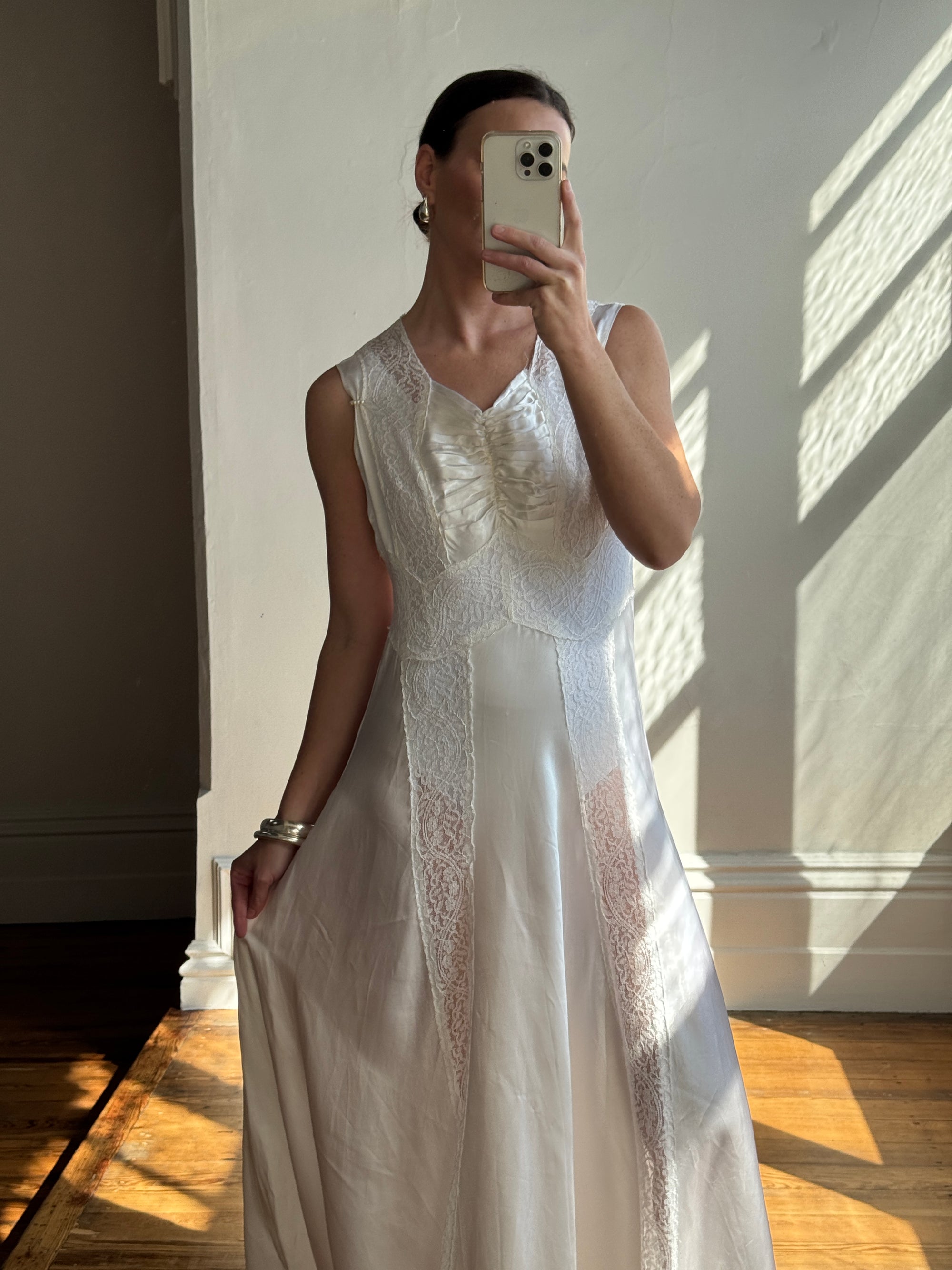 Vintage 40s Liquid Satin Sleeveless Lace Wedding Gown