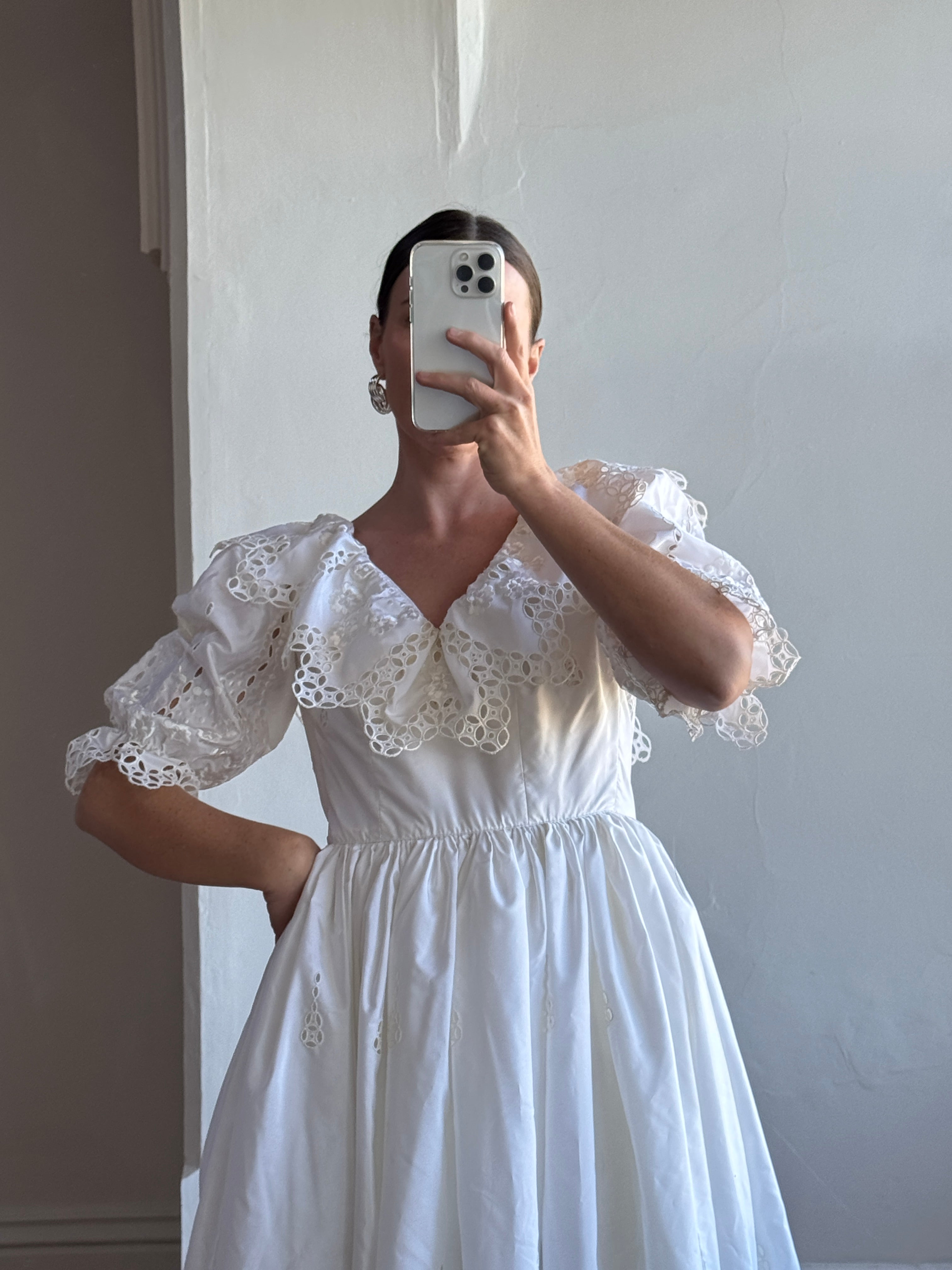 Vintage 70s Broderie Anglaise Frill Wedding Dress Ivory