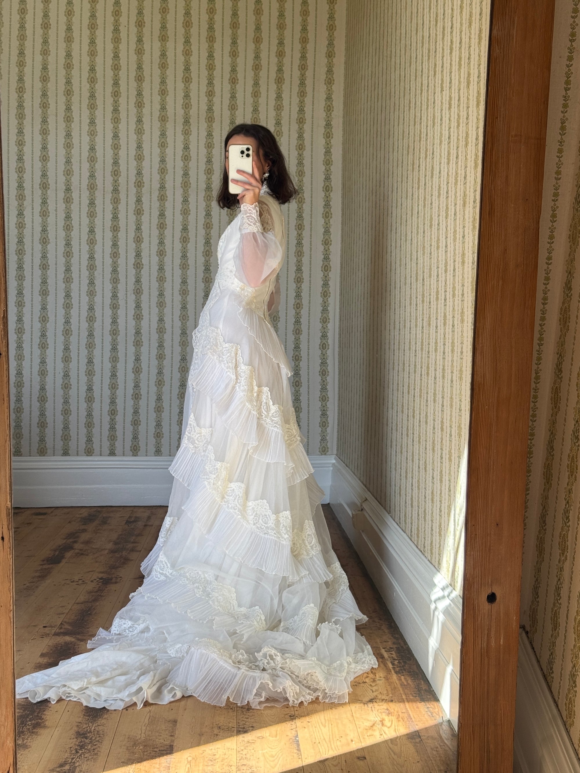 Vintage 60s Lace Wedding Dress With Pleated Ruffle Train