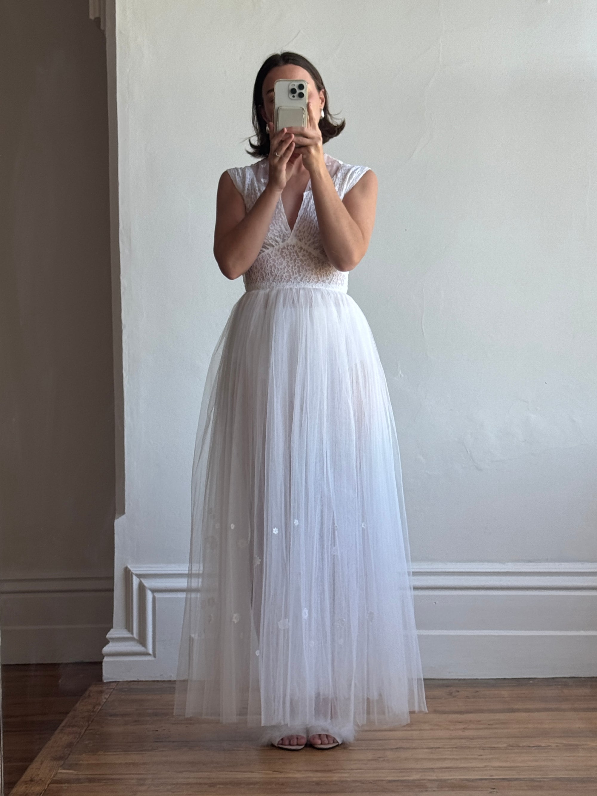 Vintage 40s Tulle Lace V Neck Daisy Wedding Dress