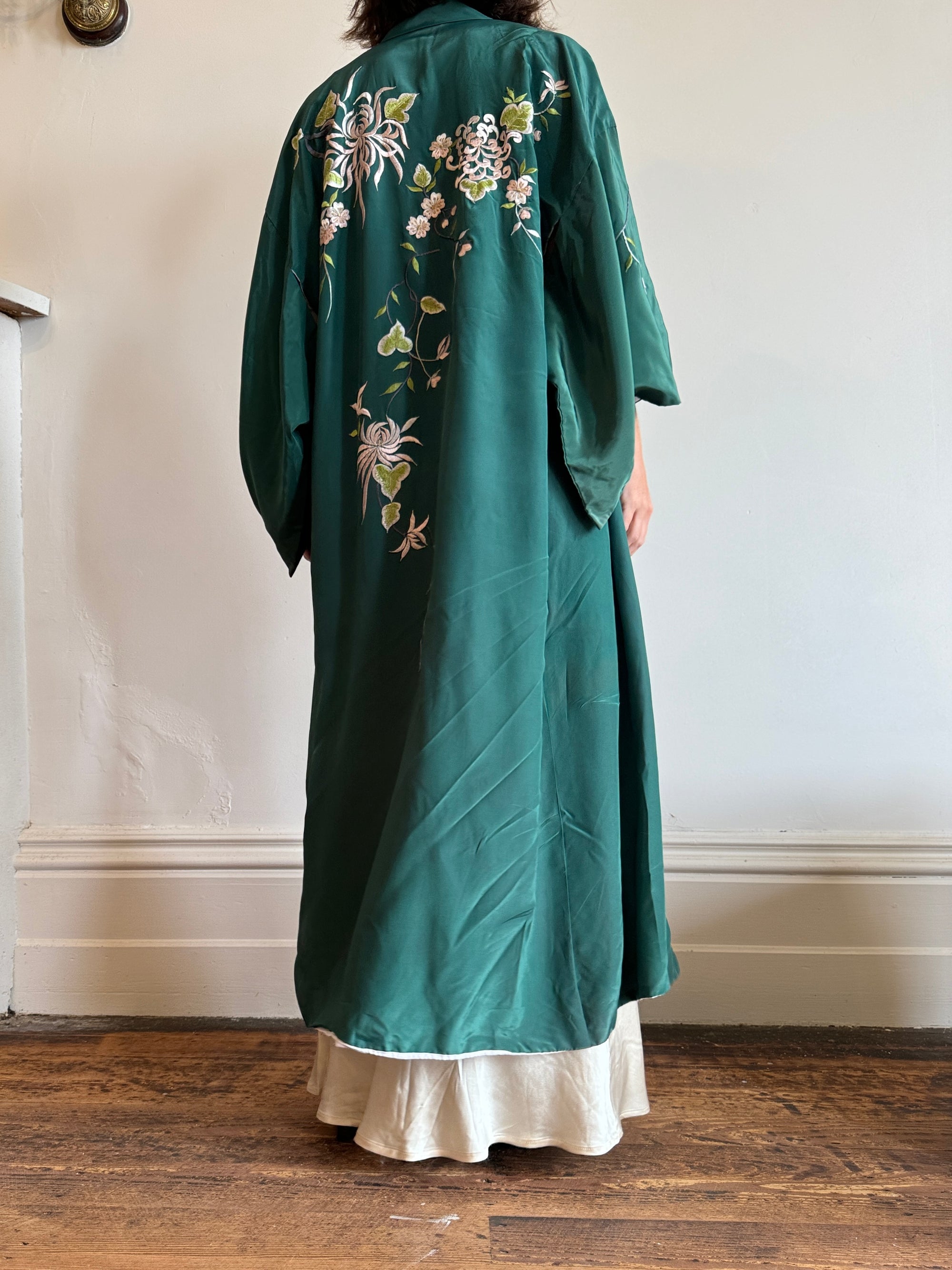 Vintage Japanese Embroidered Kimono Teal