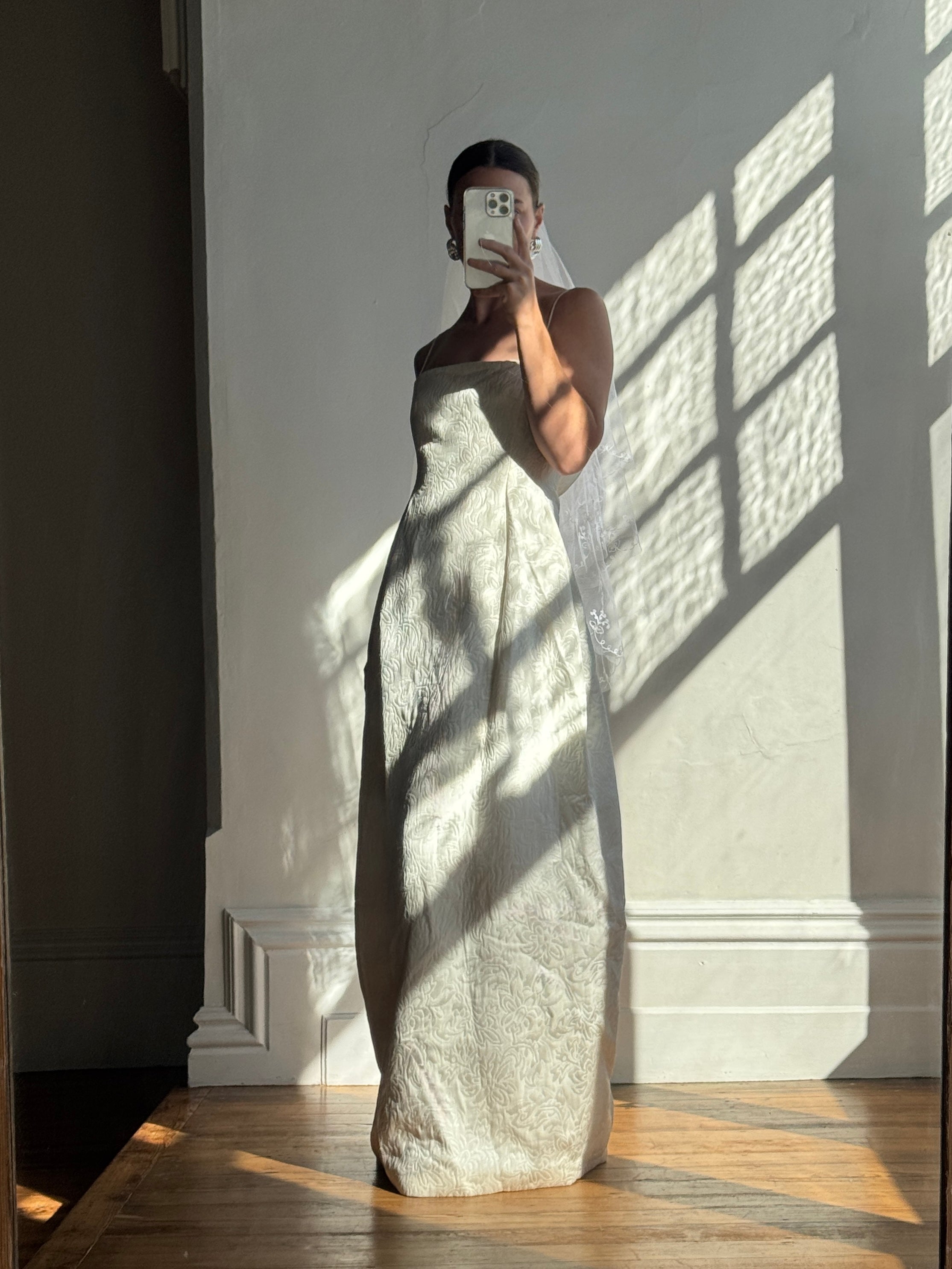 Vintage Y2K Pearl Brocade Tailored Strappy Gown