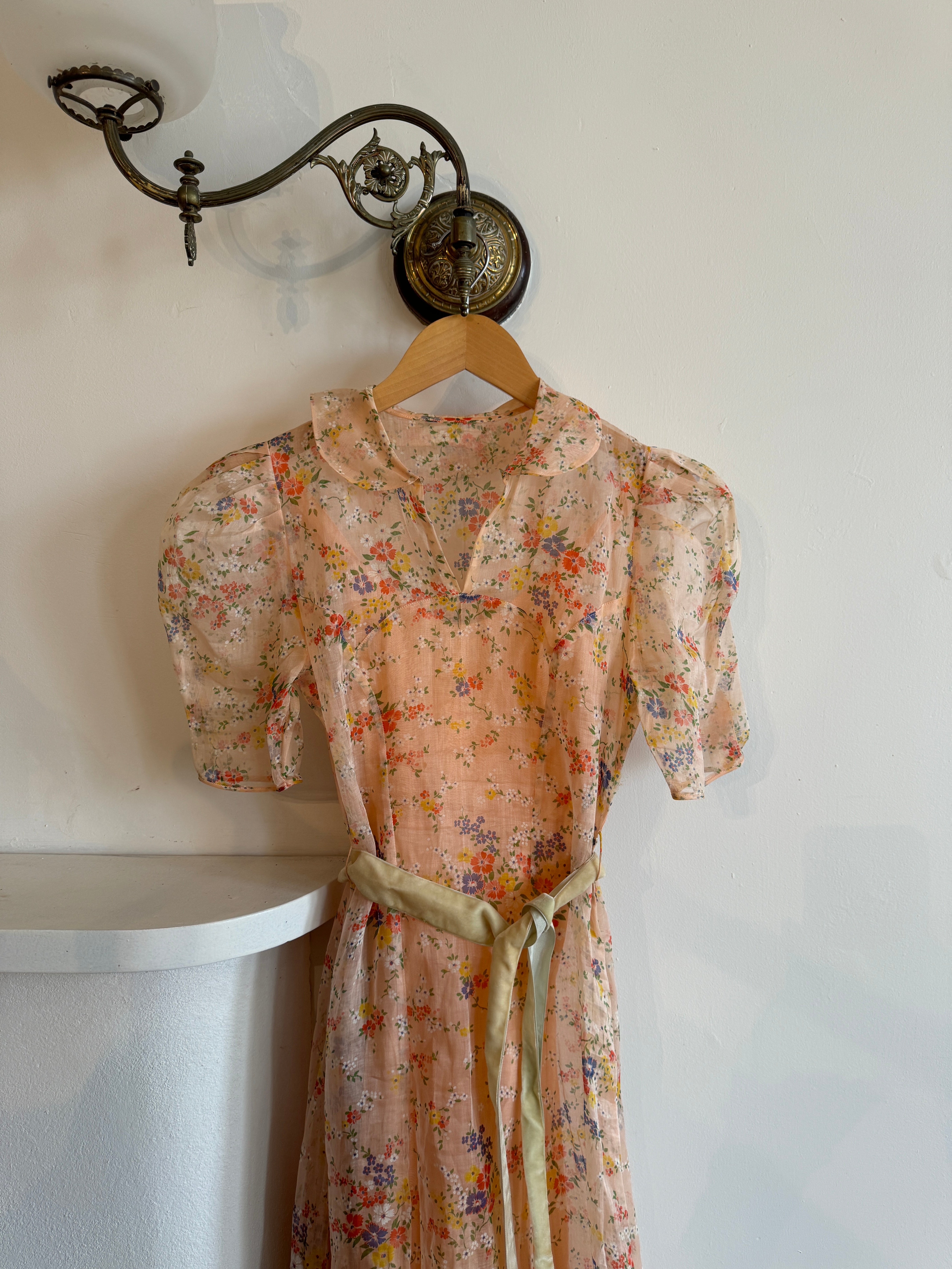 Vintage Sheer Peach Floral Collared Sundress With Tie