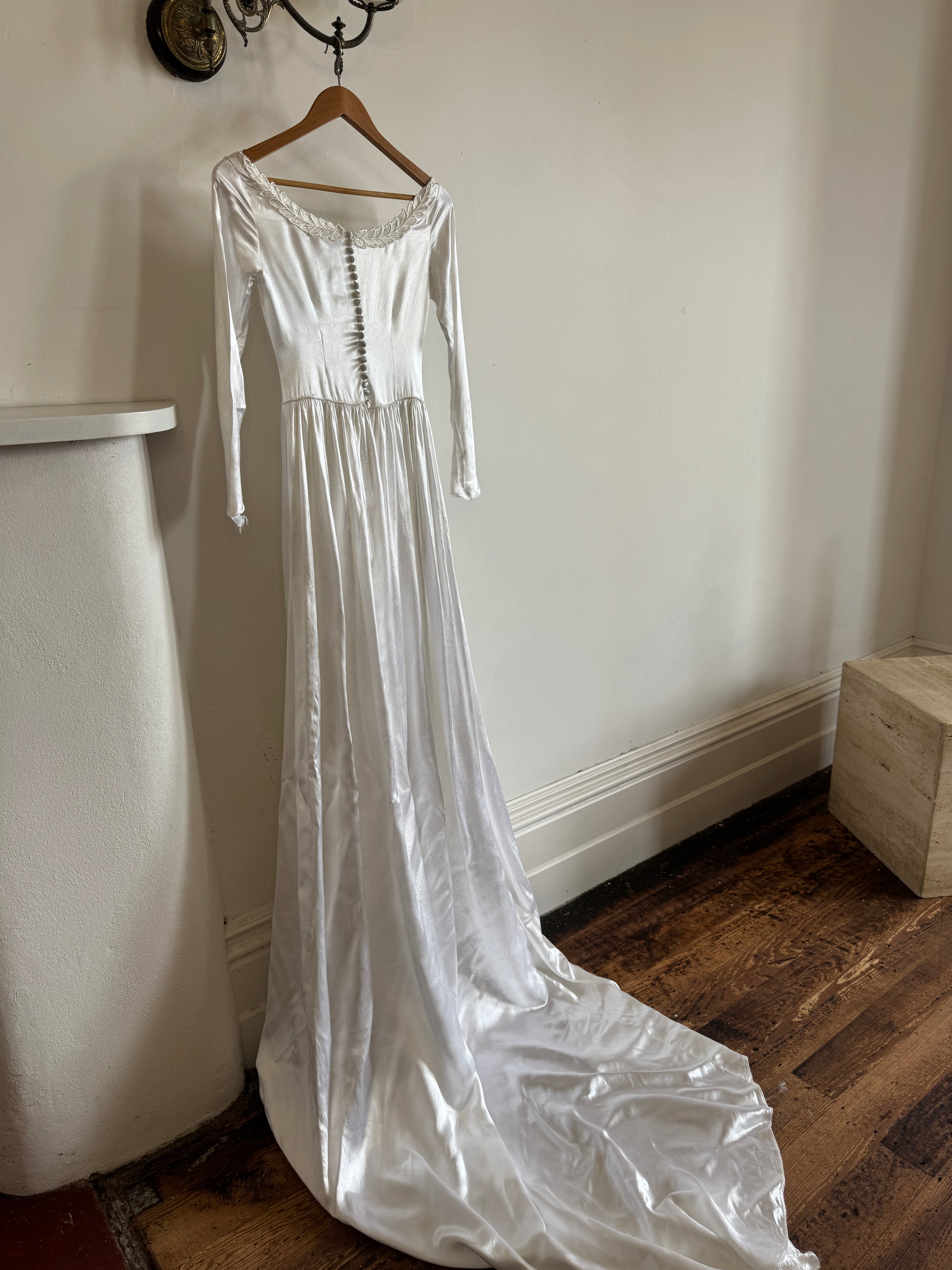 Vintage 50s Liquid Satin Scoop Applique Wedding Gown