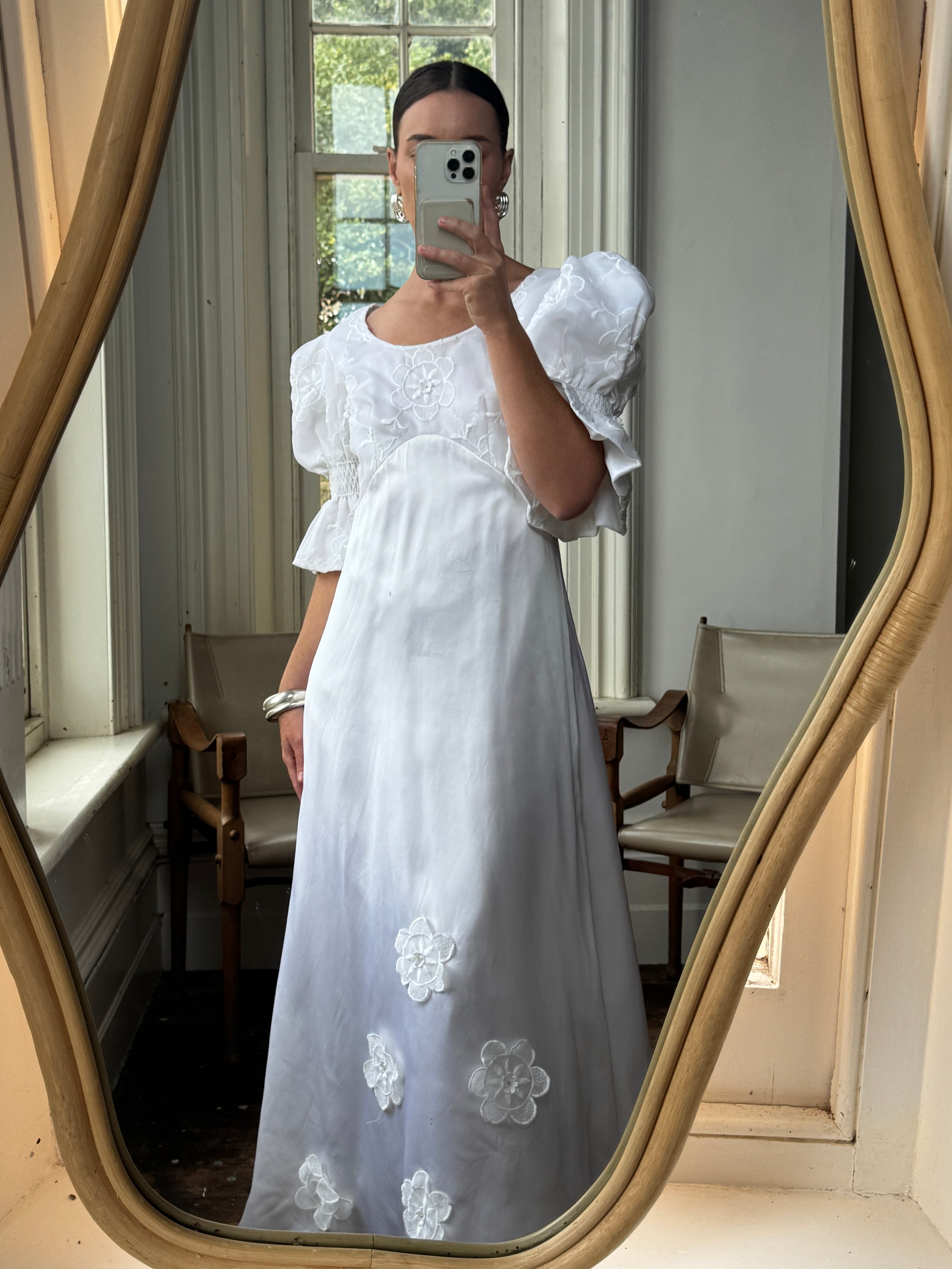 Vintage 60s Puff Sleeve Romantic Wedding Dress