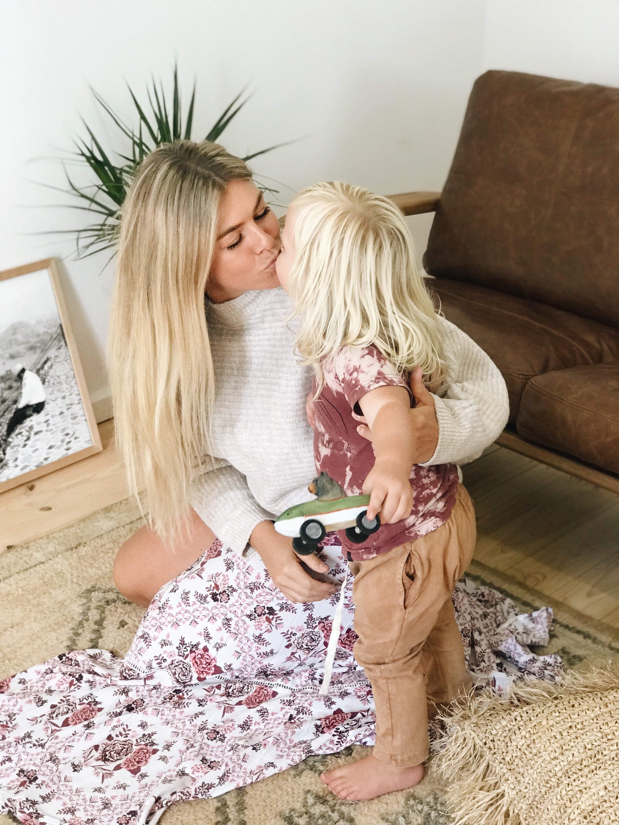 Mama Muse | Jas Buckland