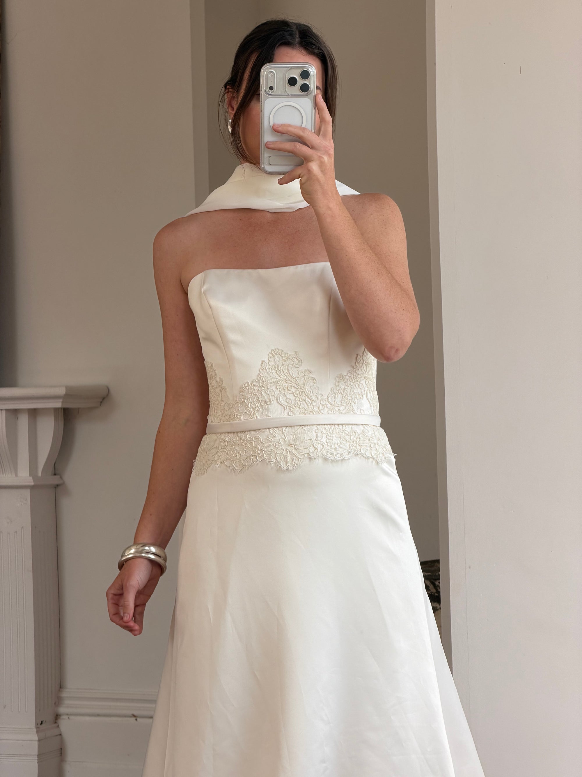 Vintage Y2K Satin Minimalist Strapless Wedding Gown (extra long)