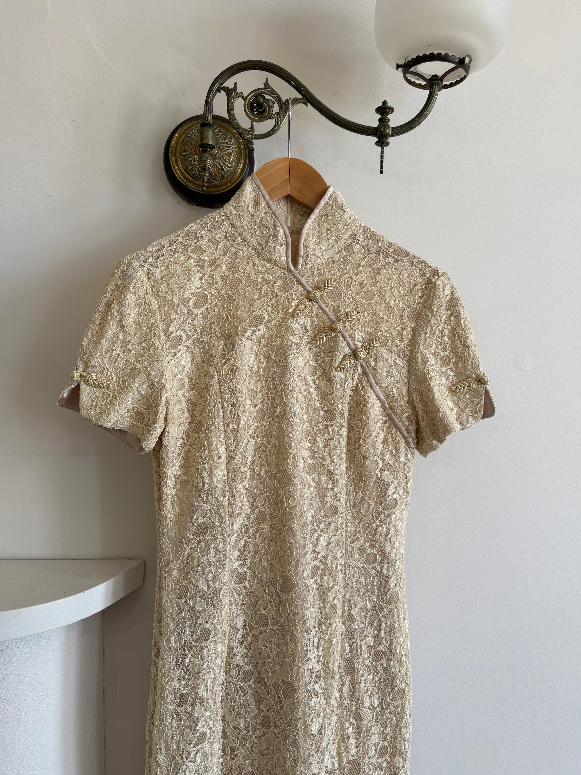 Vintage 90s Mandarin Collar Guipure Lace Midi Dress