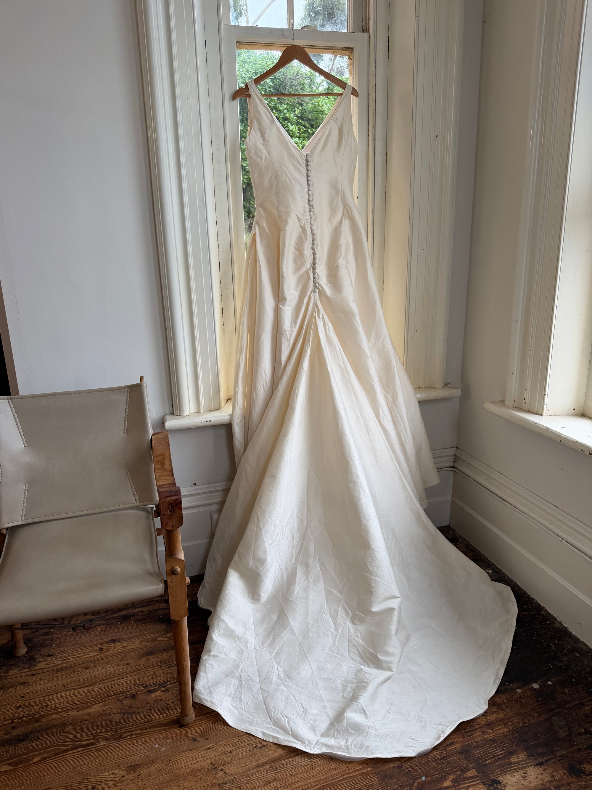 Vintage 90s Ivory Silk V-Neck A-Line Wedding Gown