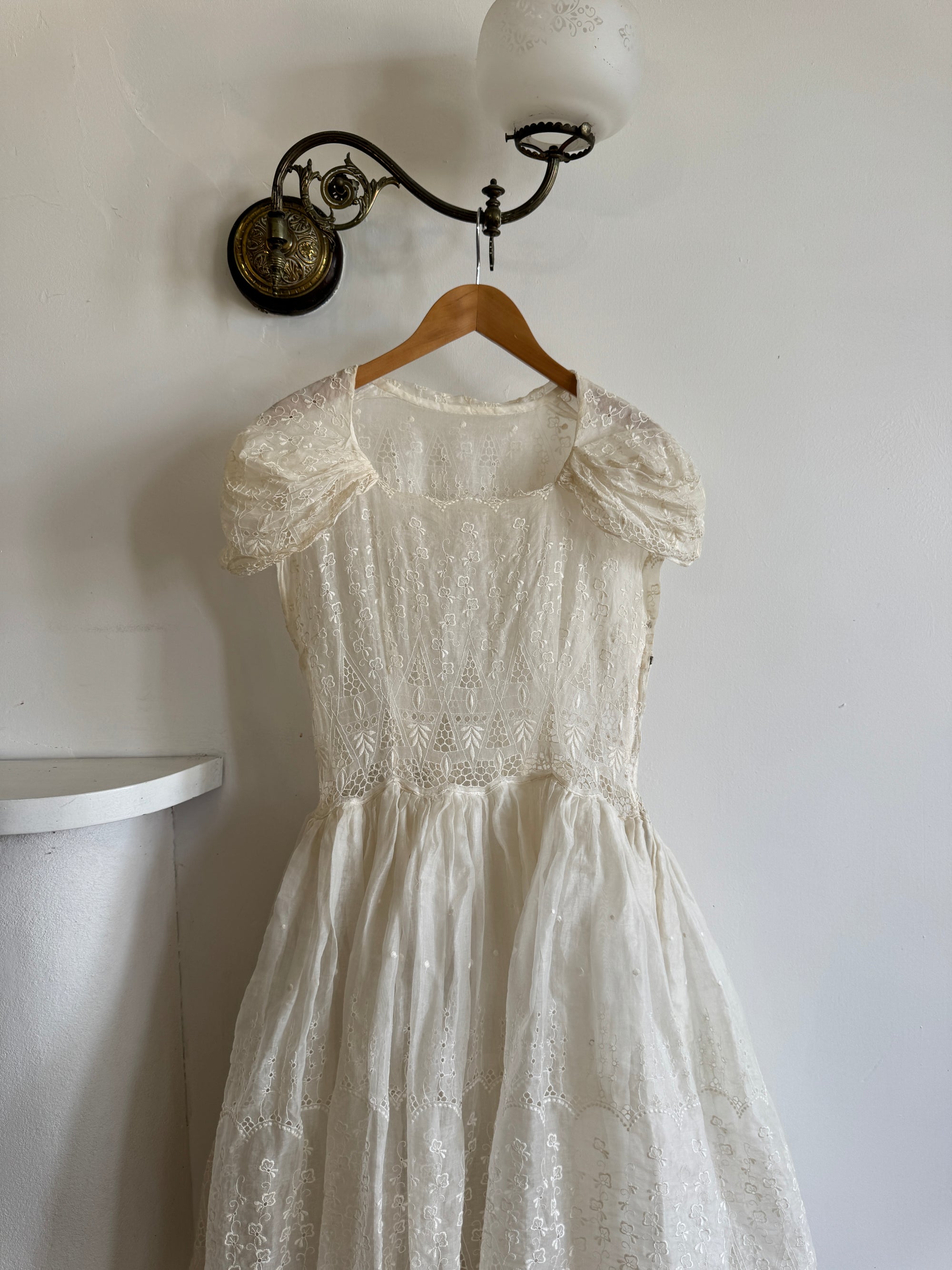 Vintage 50s Sheer Brodiere Anglaise Tiered Wedding Dress
