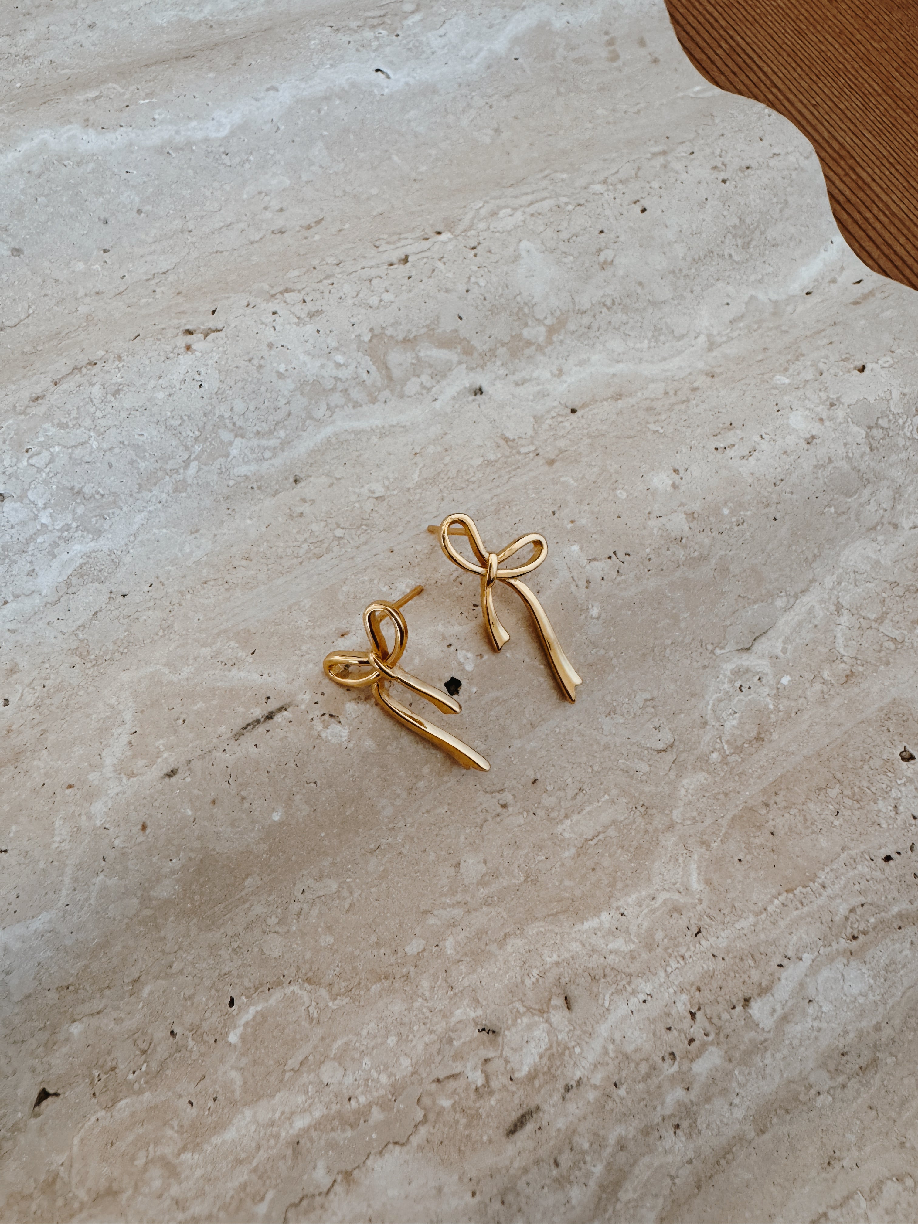 Remy Midi Bow Stud Earrings