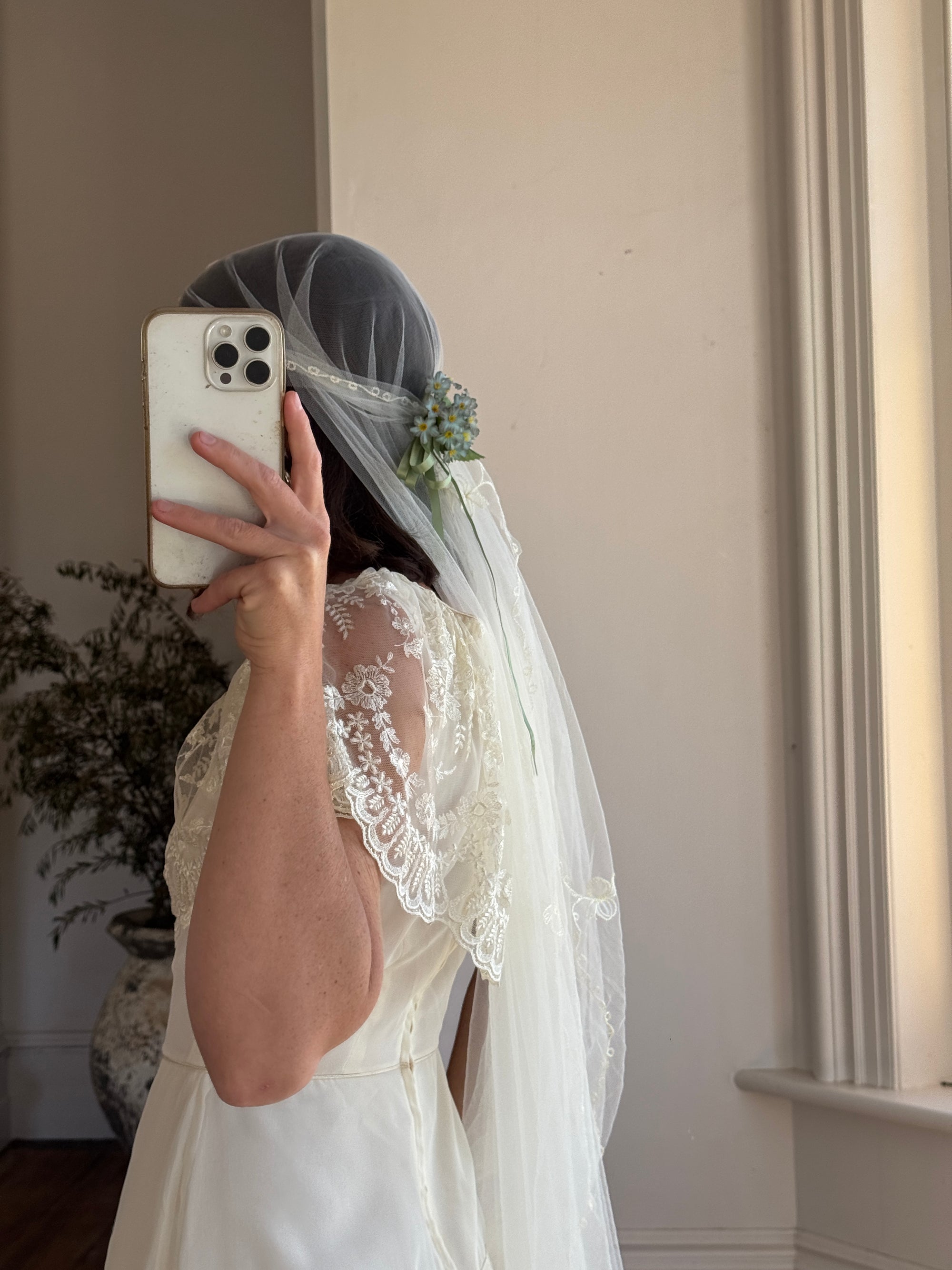 Antique Juliette Embroidered Multi-wear Bridal Veil