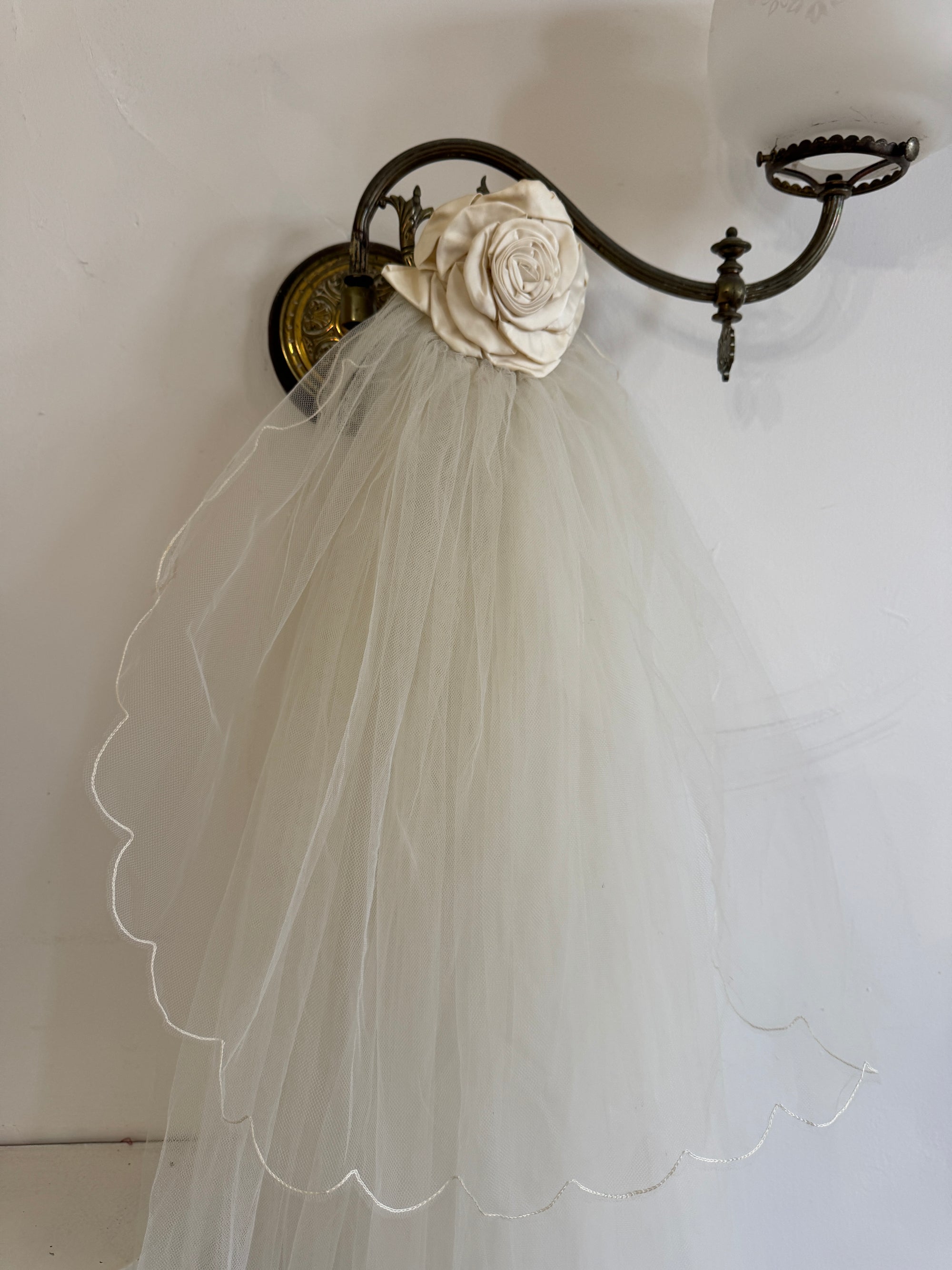 Vintage Scalloped Tulle Veil with Satin Rosette