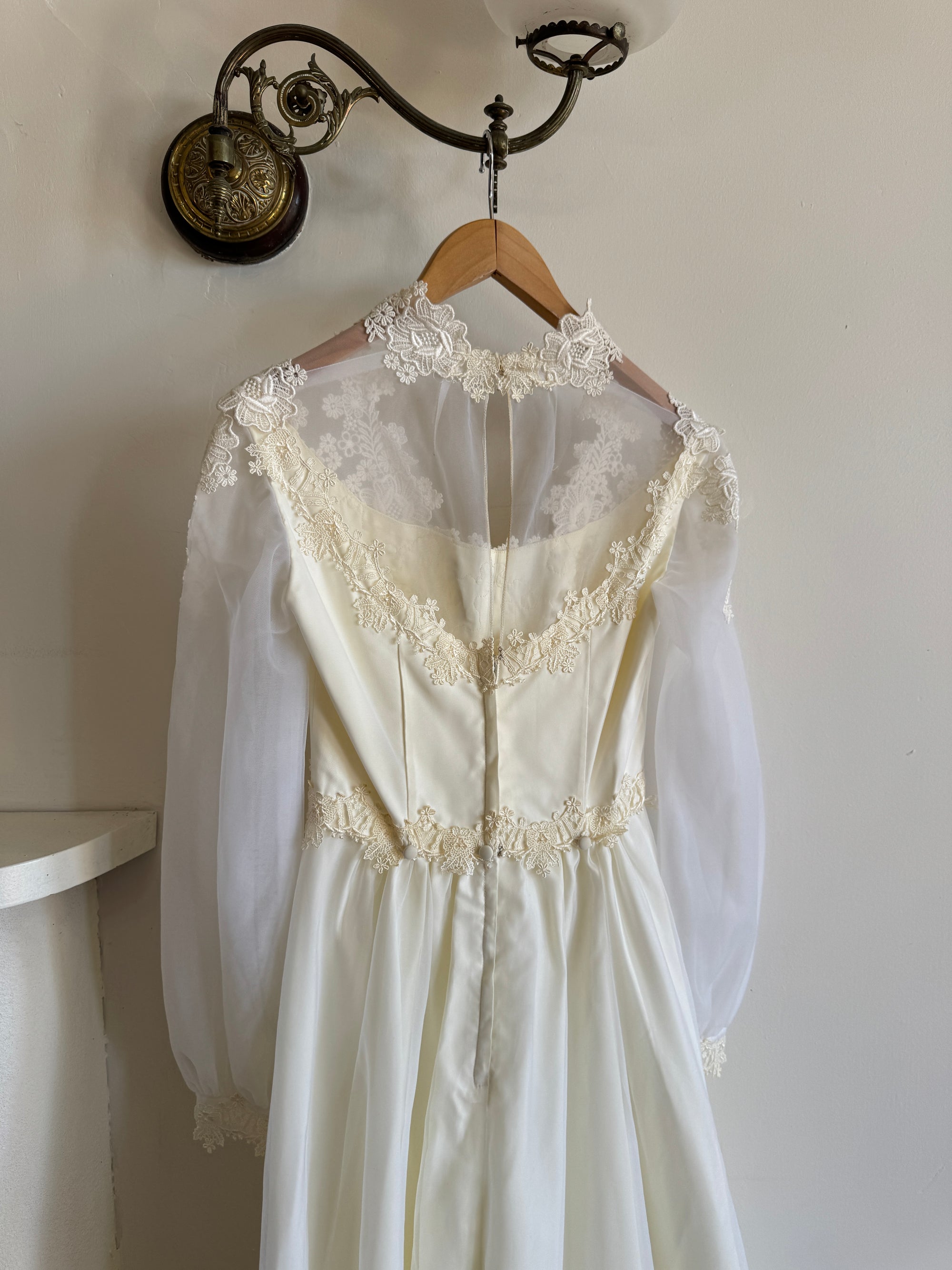 Vintage 70s Lace Poet Sleeve Wedding Dress Ivory