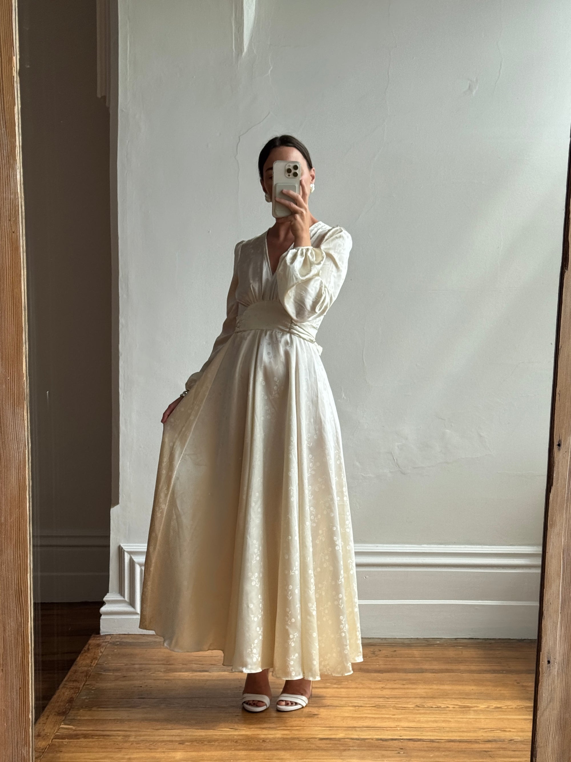 Vintage 70s Floral Satin Jacquard Wedding Dress Creme
