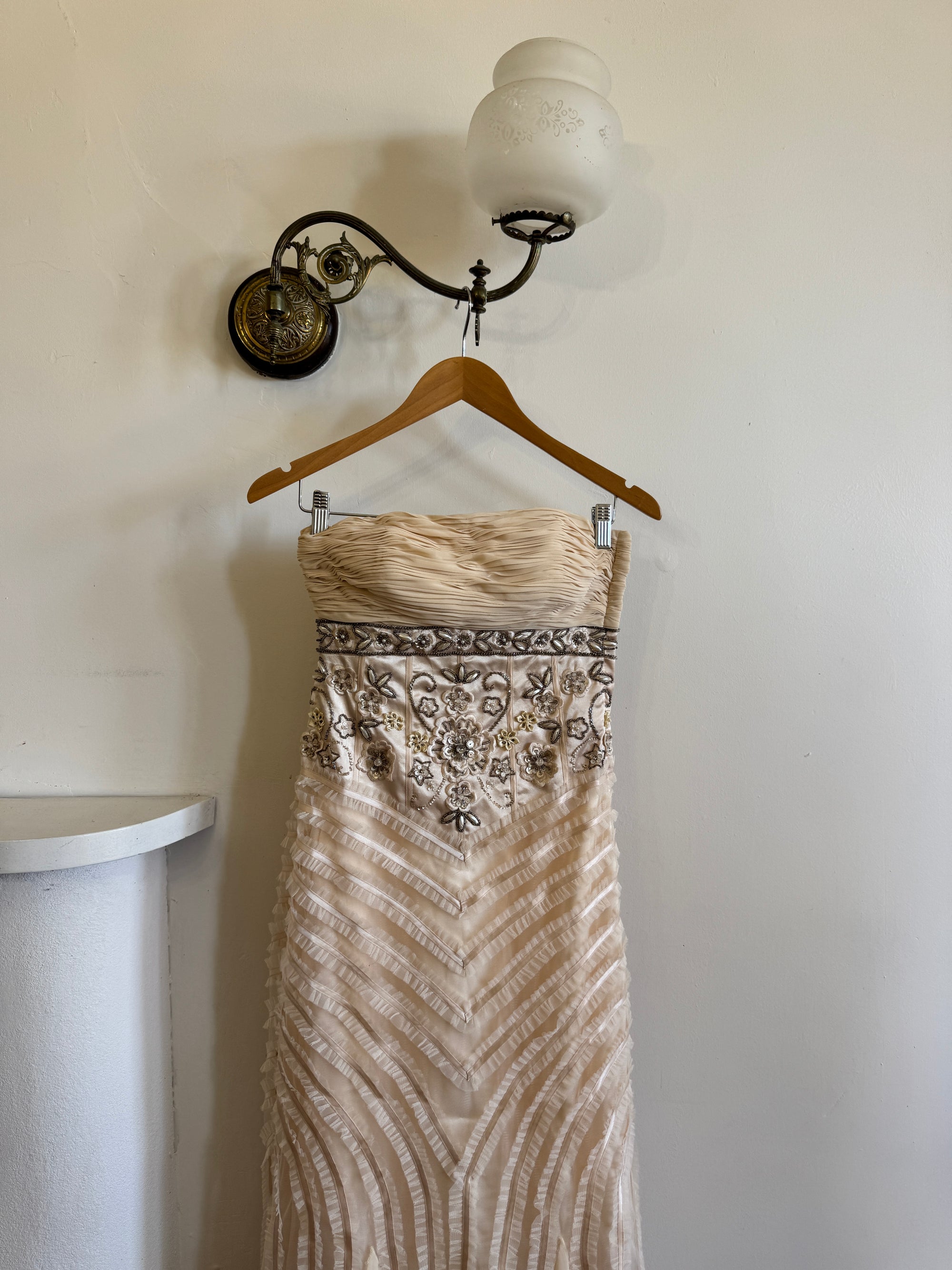 Vintage 90s Embroidered Waist Strapless Wedding Dress Creme