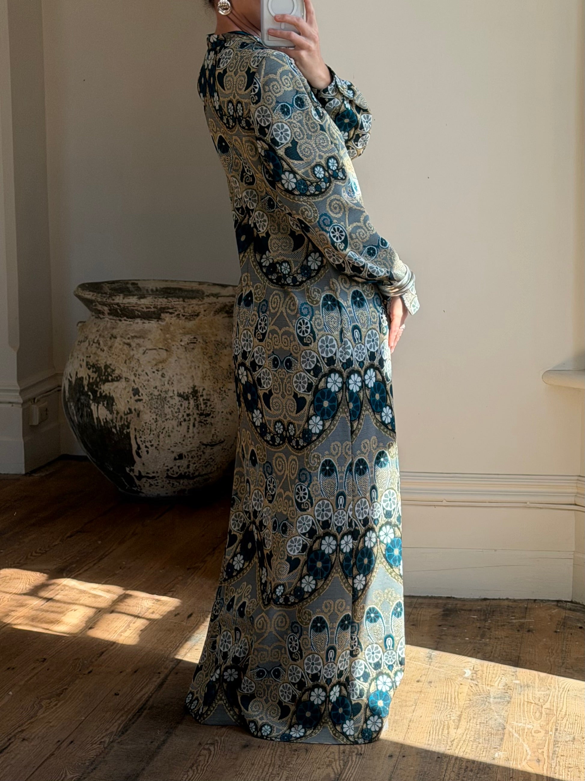 Vintage 70s Paisley Tapestry Long Sleeved Maxi Dress Blue