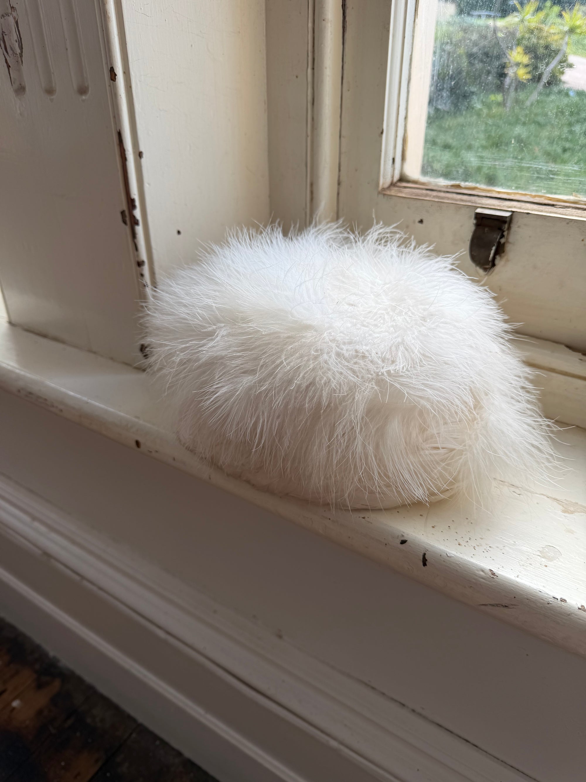 Vintage 1960s Ostrich feather Pillbox Bridal Hat