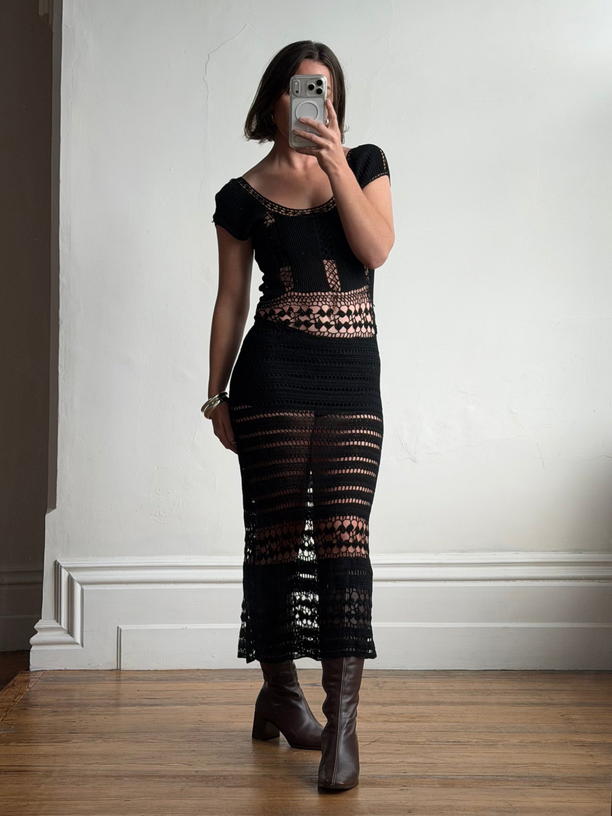 Vintage 70s Crochet Knit Cap Sleeve Midi Dress