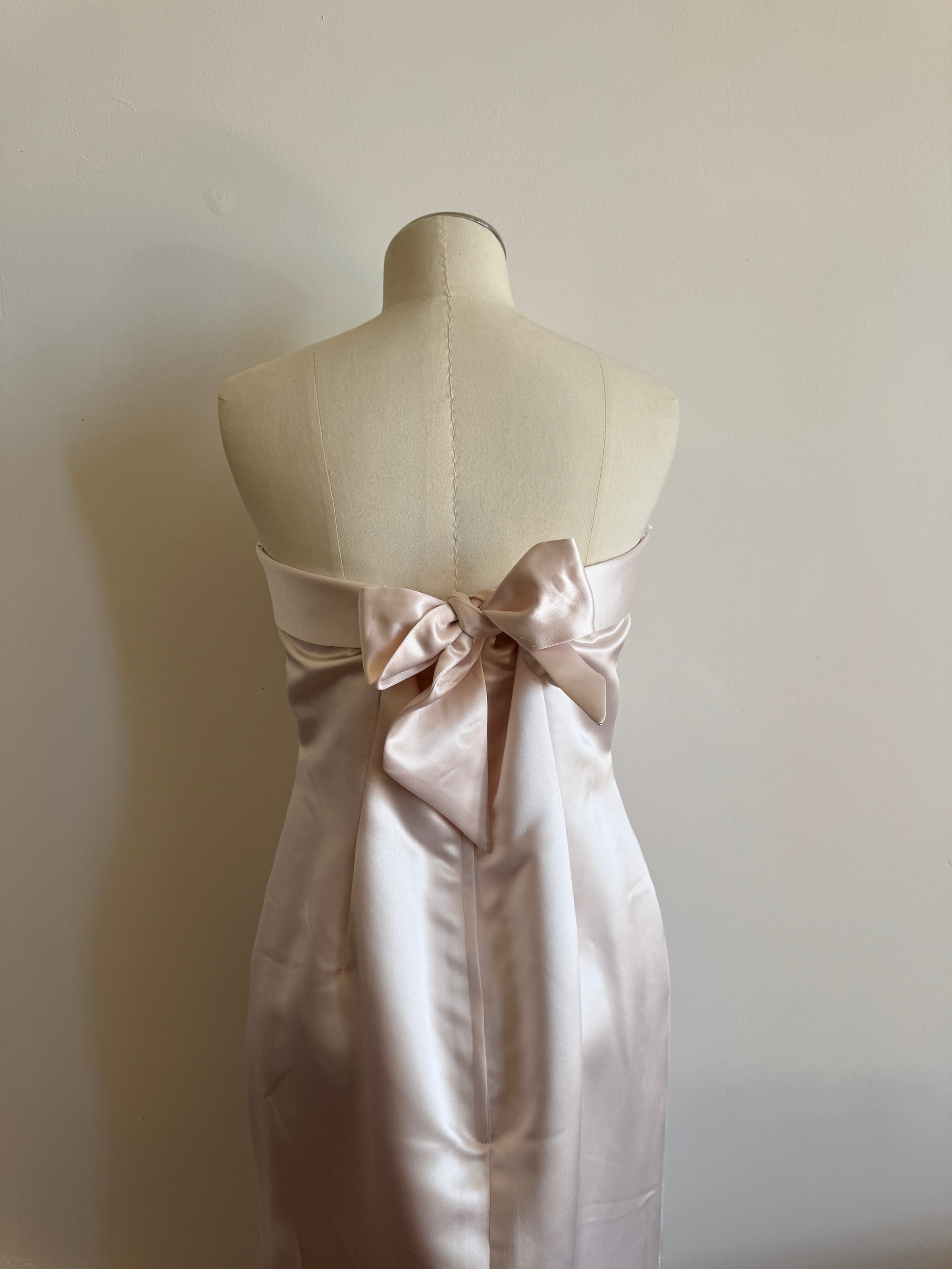 Vintage 90s Satin Classic Bow Bridesmaid Dress Baby Pink Call Me The Breeze Vintage 90s Satin Classic Bow Bridesmaid Dress Baby Pink Call Me The Breeze